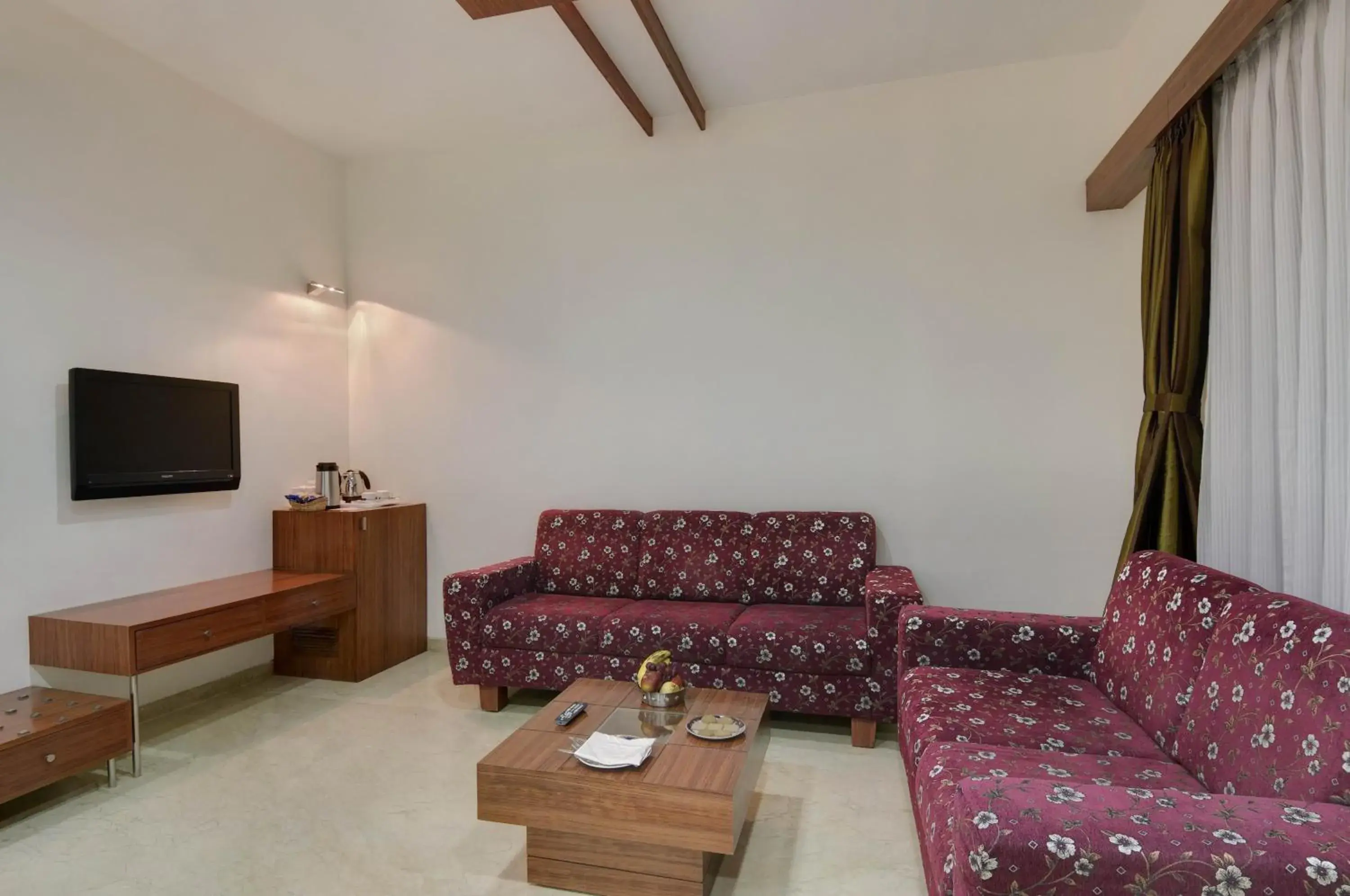 Living room in Inder Residency Resort & Spa Udaipur Living room in Inder Residency Resort & Spa Udaipur
