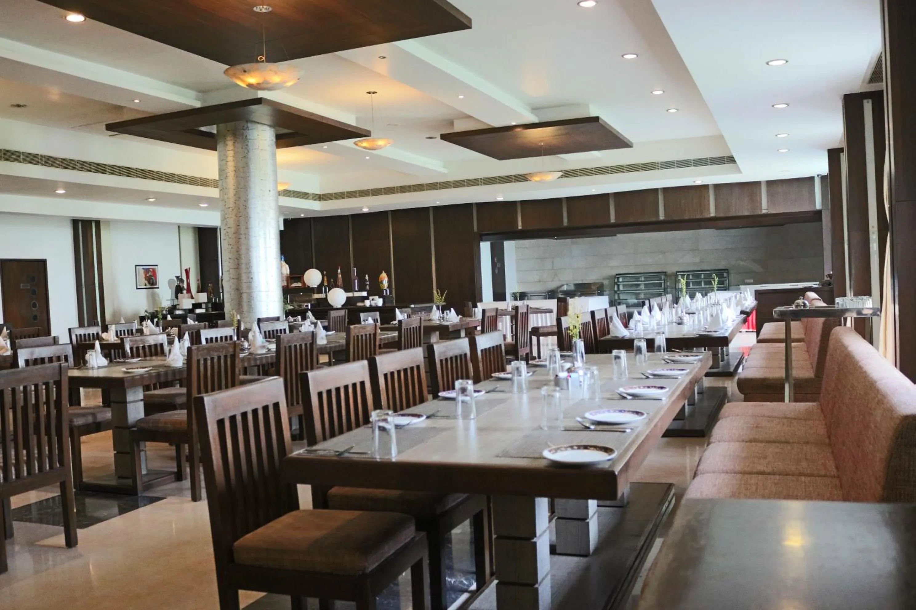 Restaurant/places to eat in Inder Residency Resort & Spa Udaipur