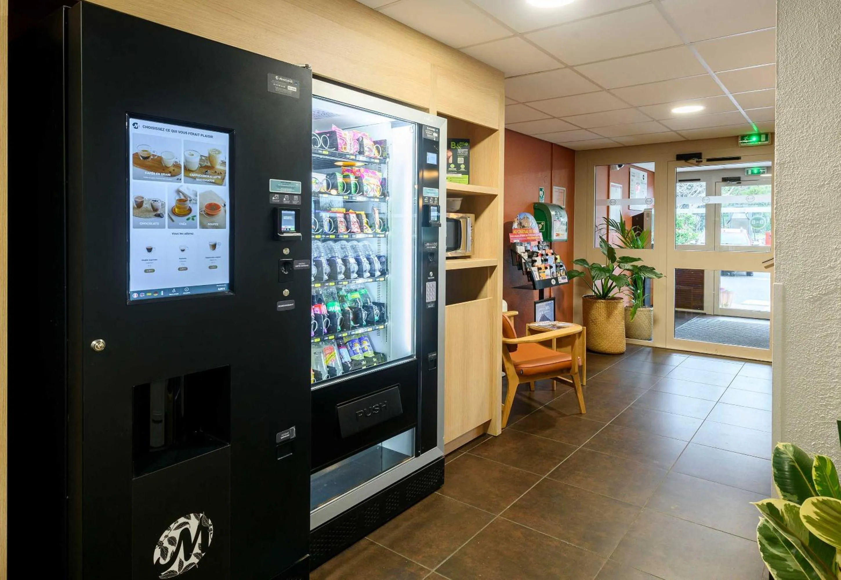 Lobby or reception in B&B HOTEL Toulouse Cité de l'Espace Hurel
