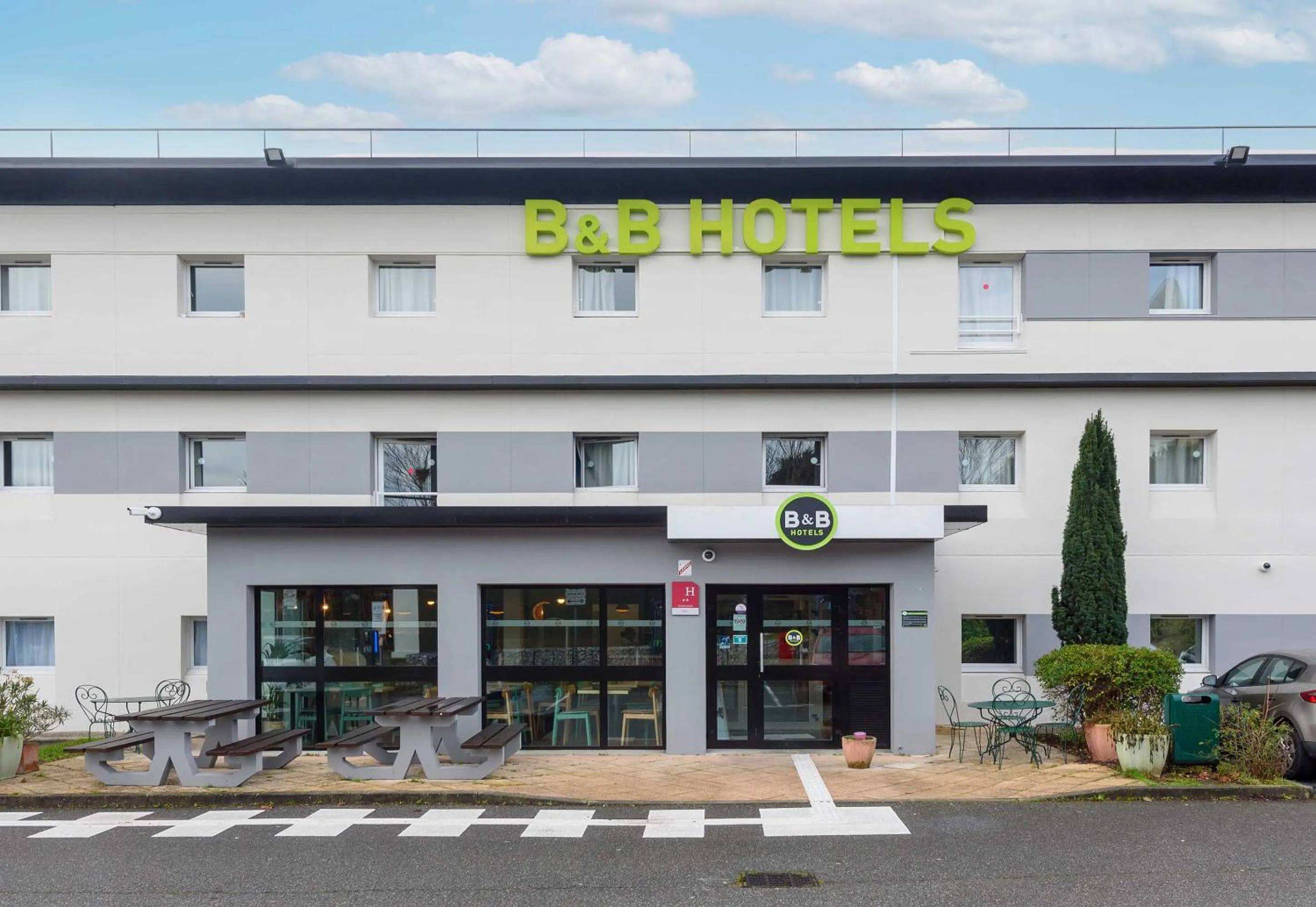 Property building in B&B HOTEL Toulouse Cité de l'Espace Hurel