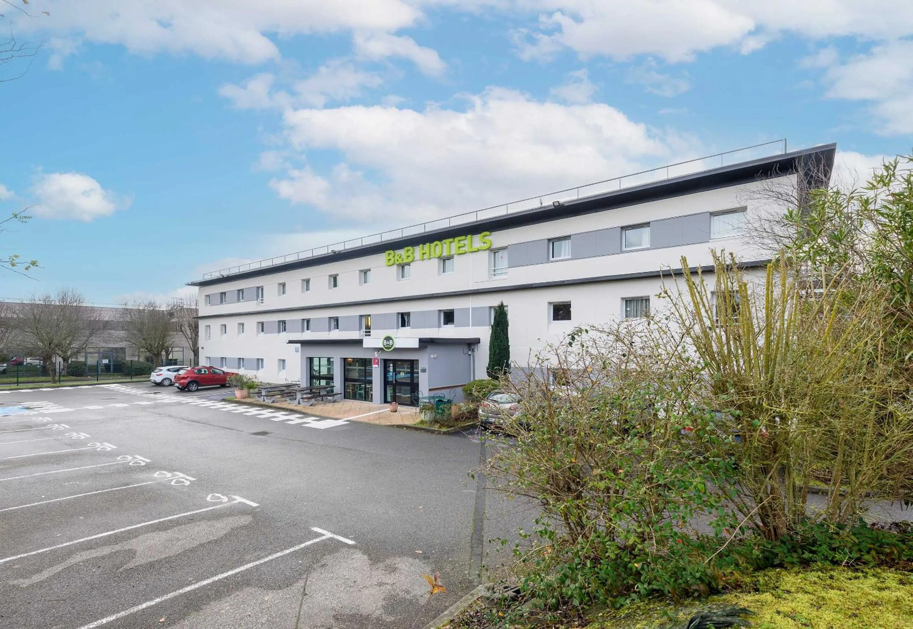 Property building in B&B HOTEL Toulouse Cité de l'Espace Hurel