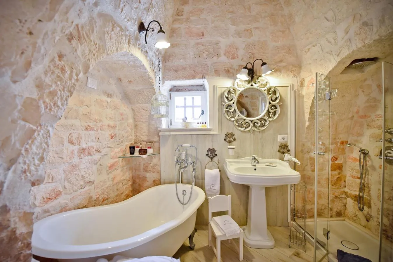 Shower in Leonardo Trulli Resort