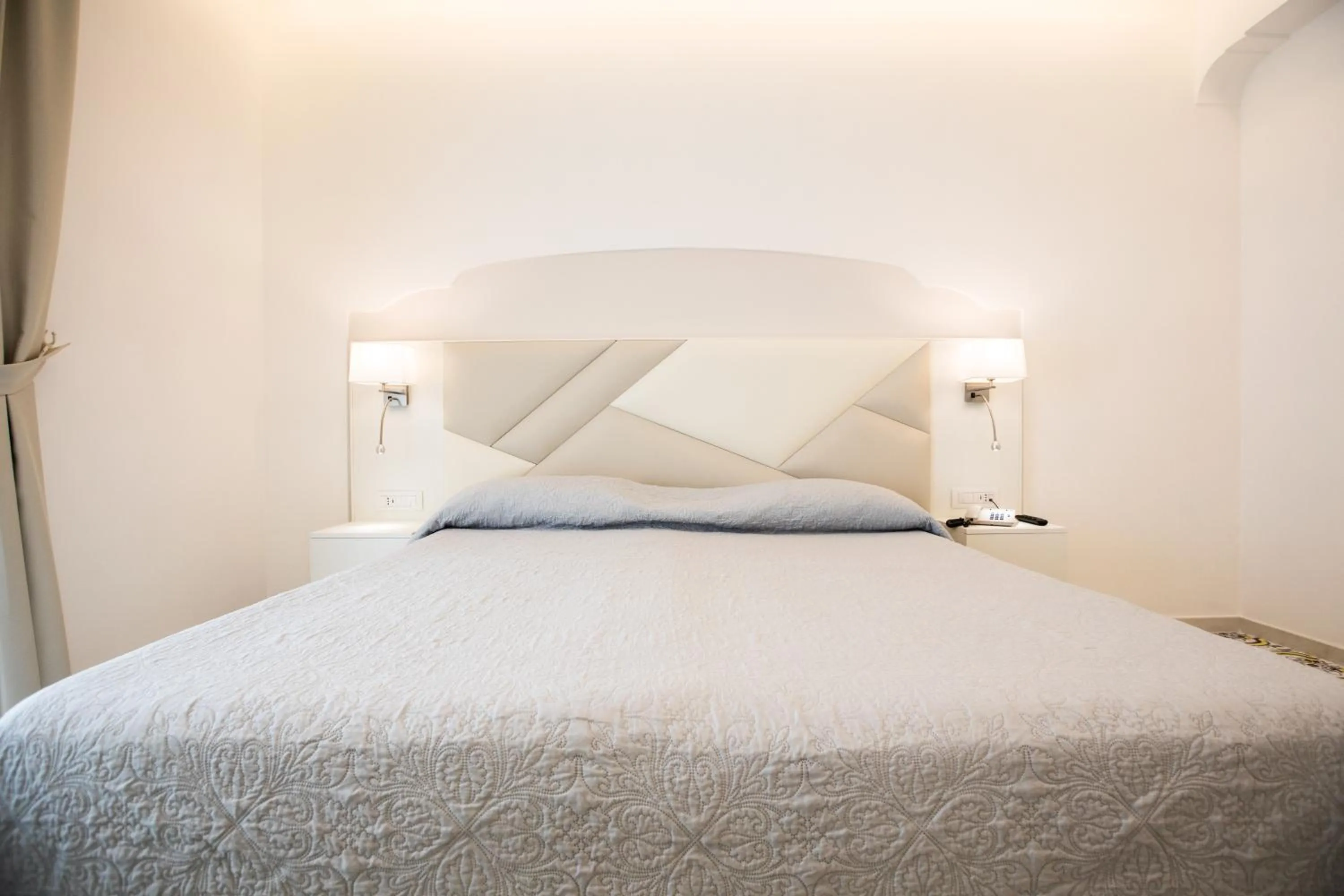 Photo of the whole room in Hotel le Rocce - Agerola, Amalfi Coast