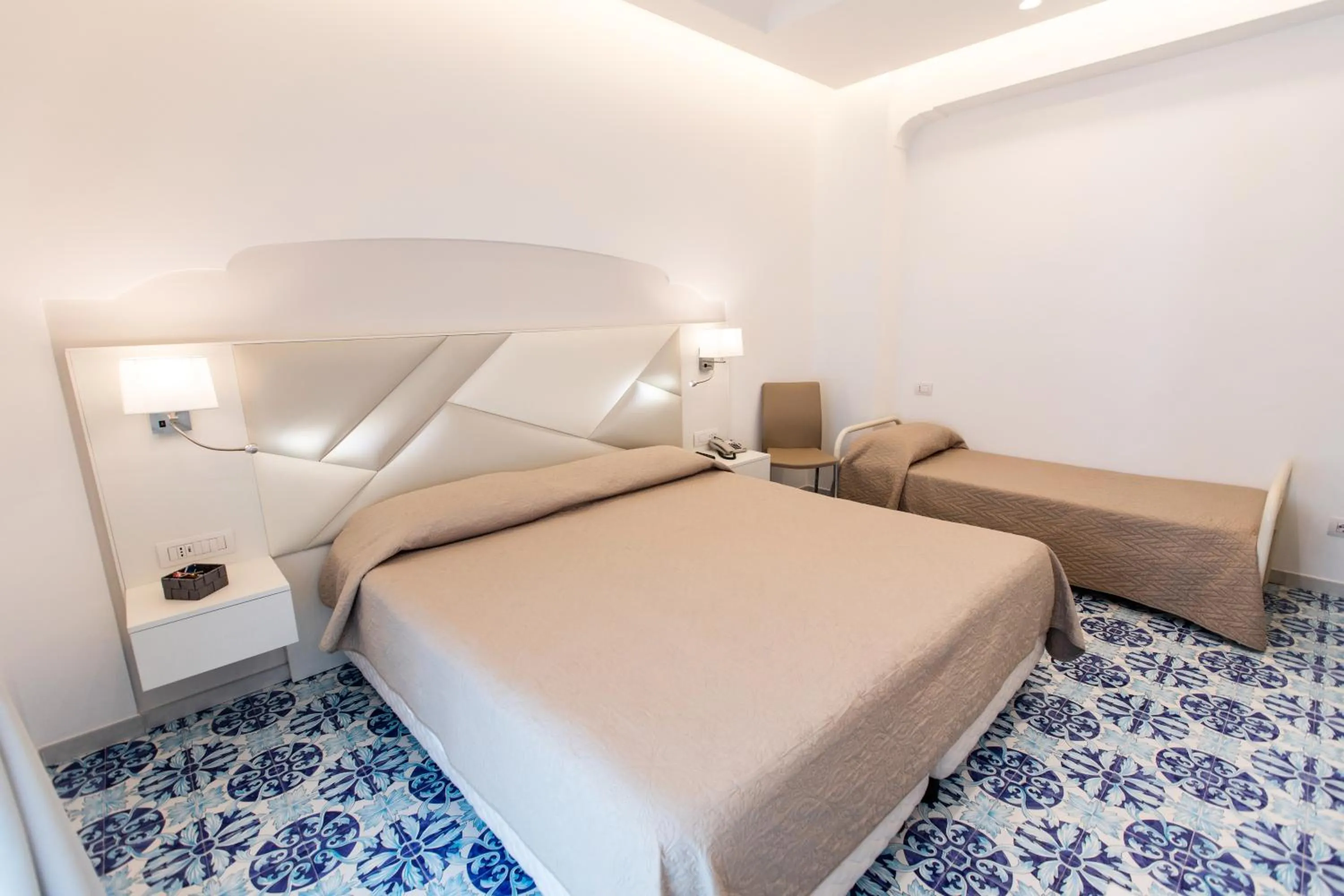 Photo of the whole room in Hotel le Rocce - Agerola, Amalfi Coast