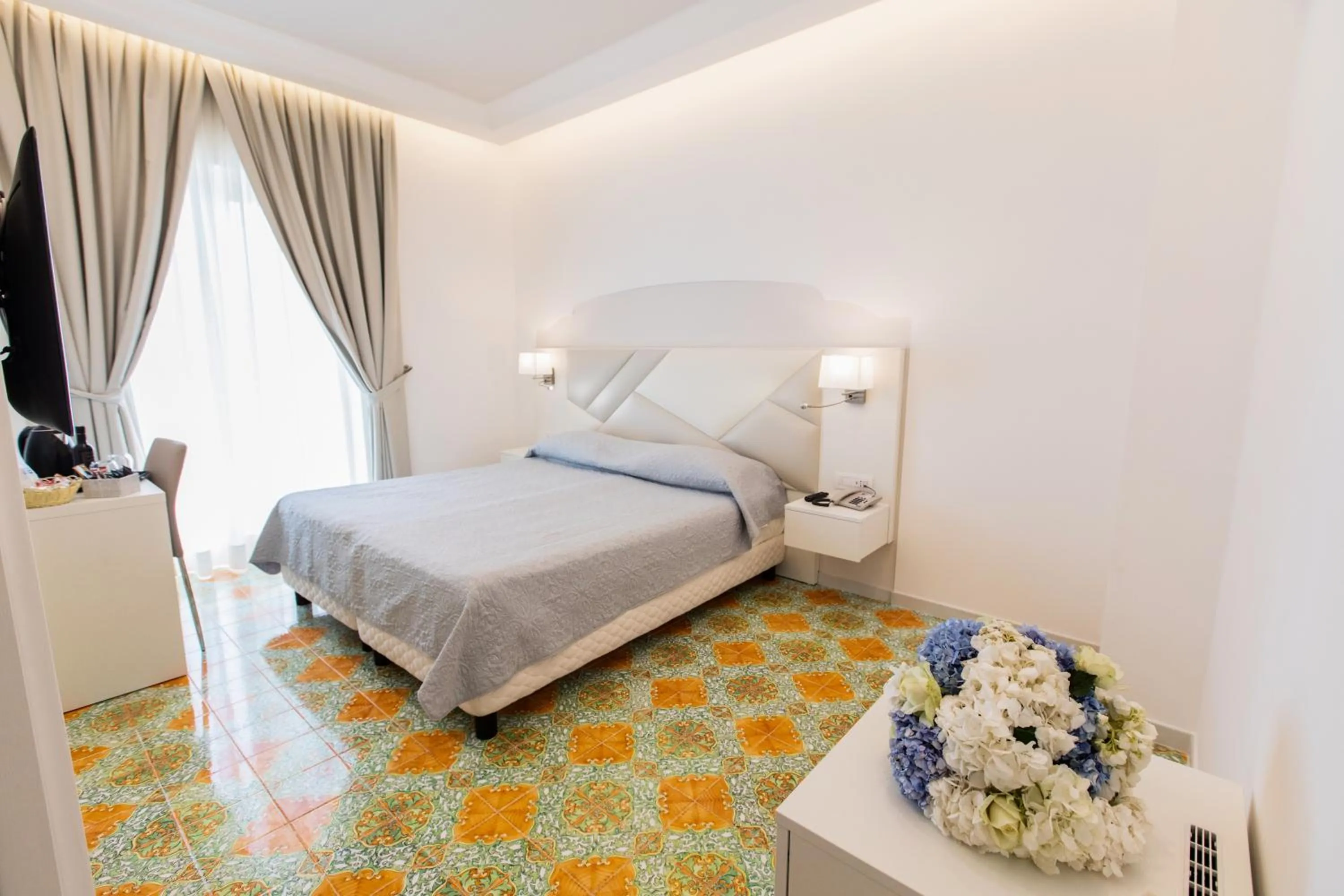 Photo of the whole room in Hotel le Rocce - Agerola, Amalfi Coast