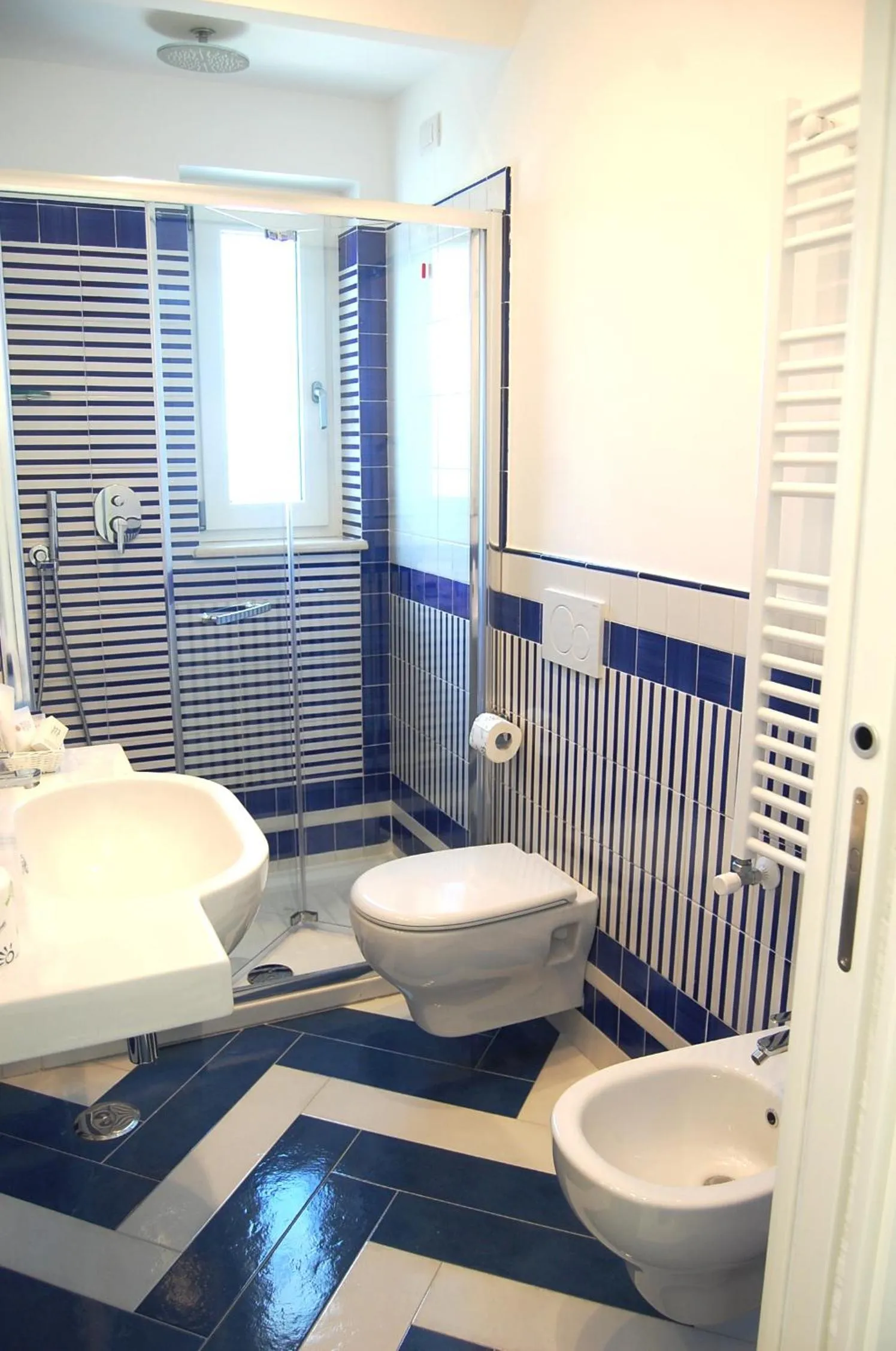 Bathroom in Hotel le Rocce - Agerola, Amalfi Coast