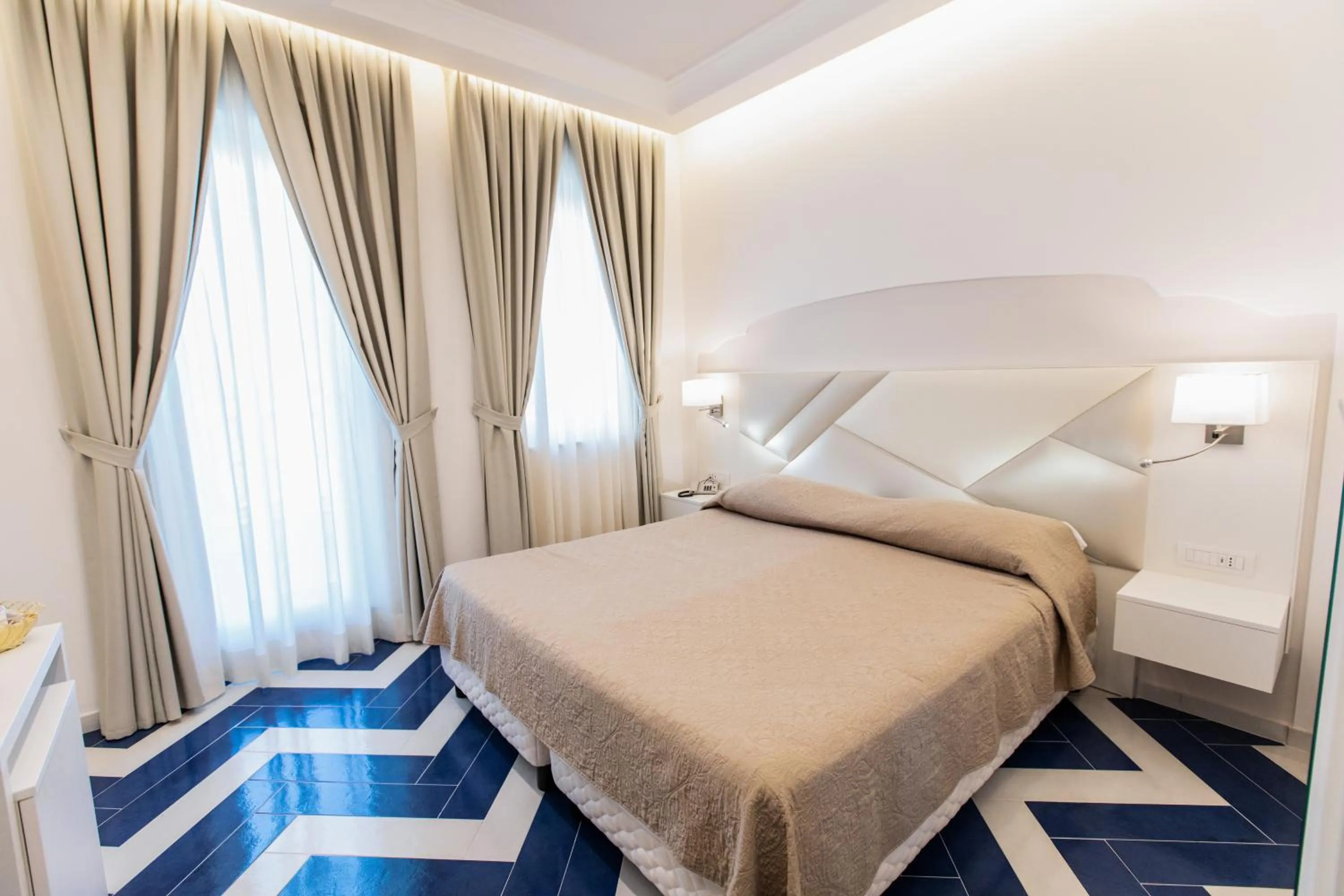 Photo of the whole room in Hotel le Rocce - Agerola, Amalfi Coast