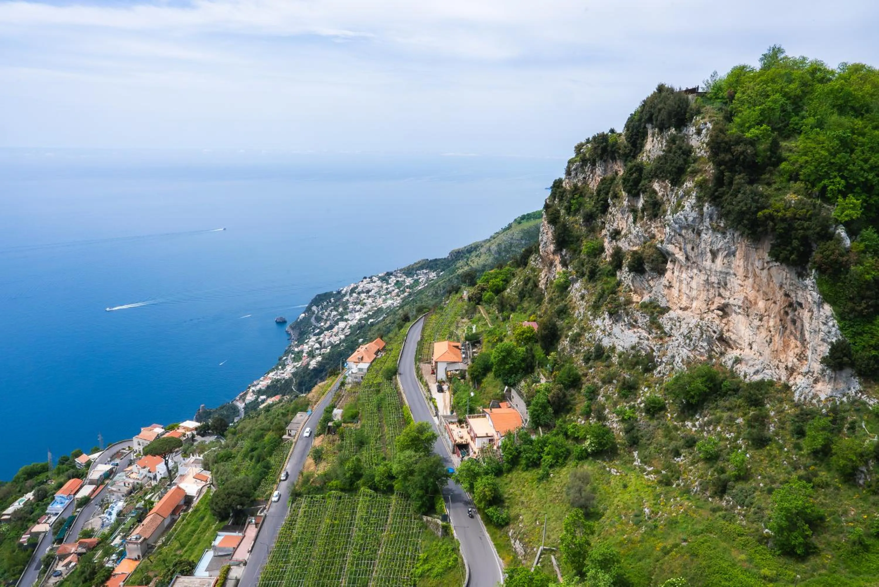 Photo of the whole room in Hotel le Rocce - Agerola, Amalfi Coast