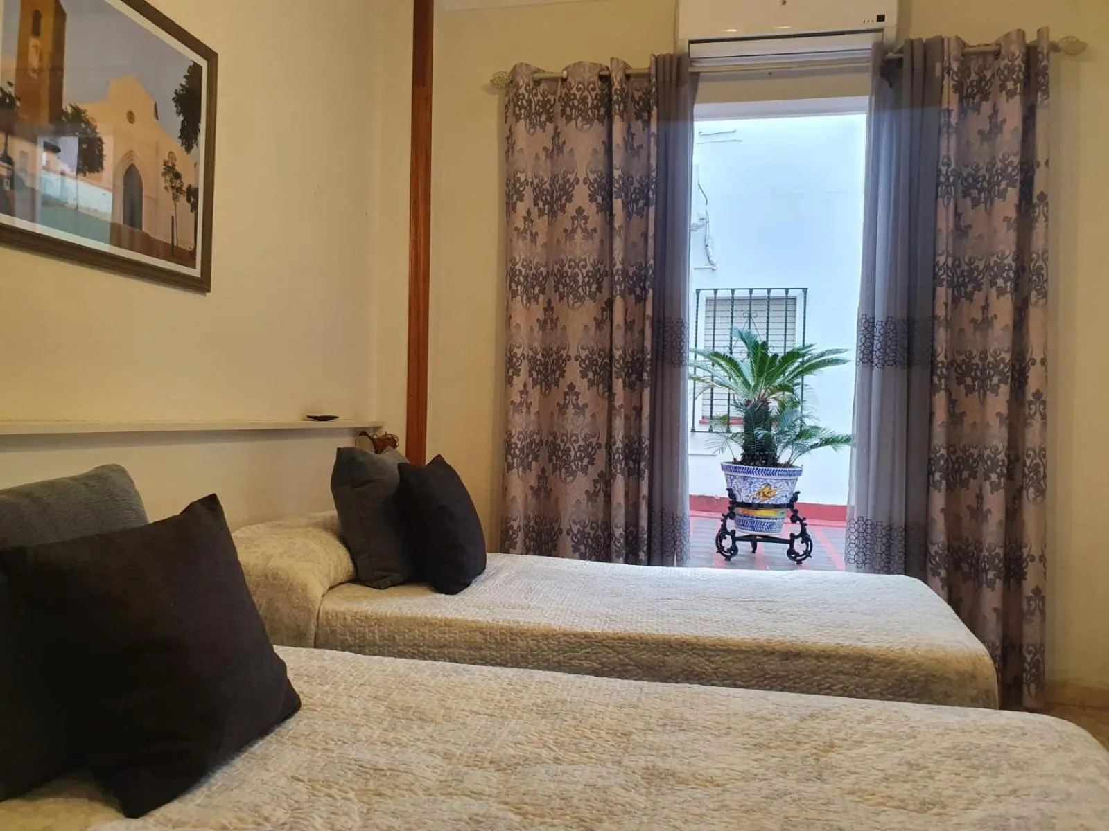 Bed in LUNA-Guest Rooms