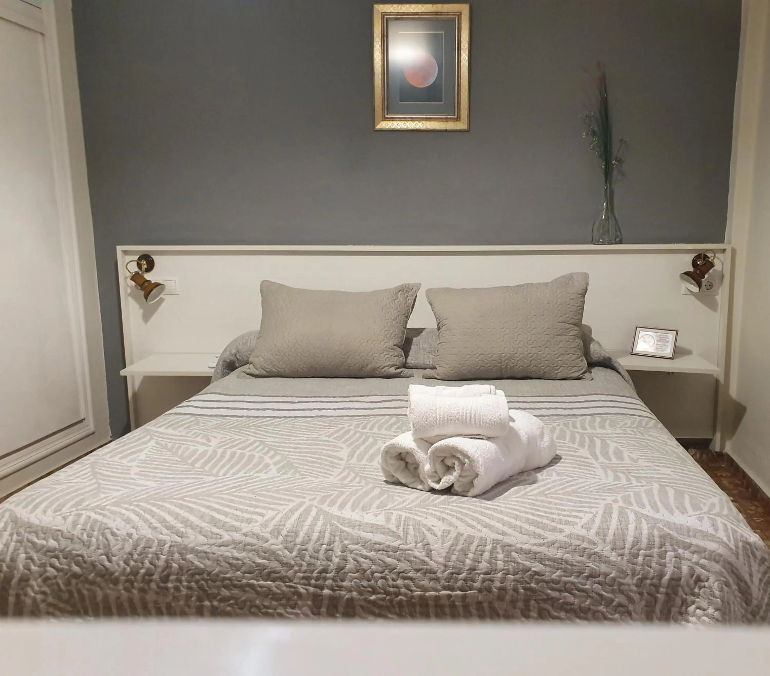 Bed in LUNA-Guest Rooms