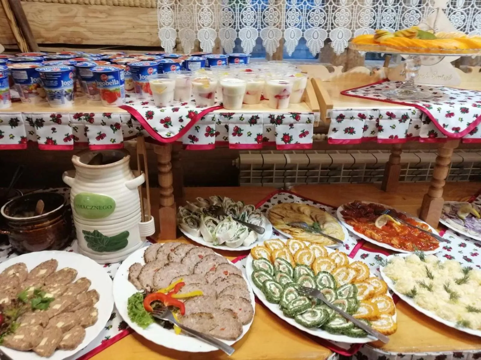 Food and drinks in Karczma Mikuda - Sauna Basen Jacuzzi z widokiem na góry - Kuligi - Parking