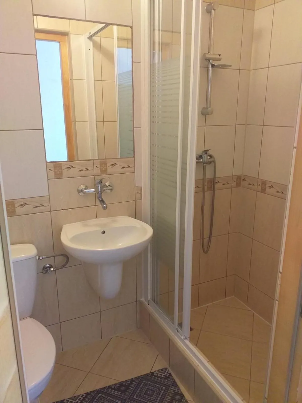 Bathroom in Karczma Mikuda - Sauna Basen Jacuzzi z widokiem na góry - Kuligi - Parking