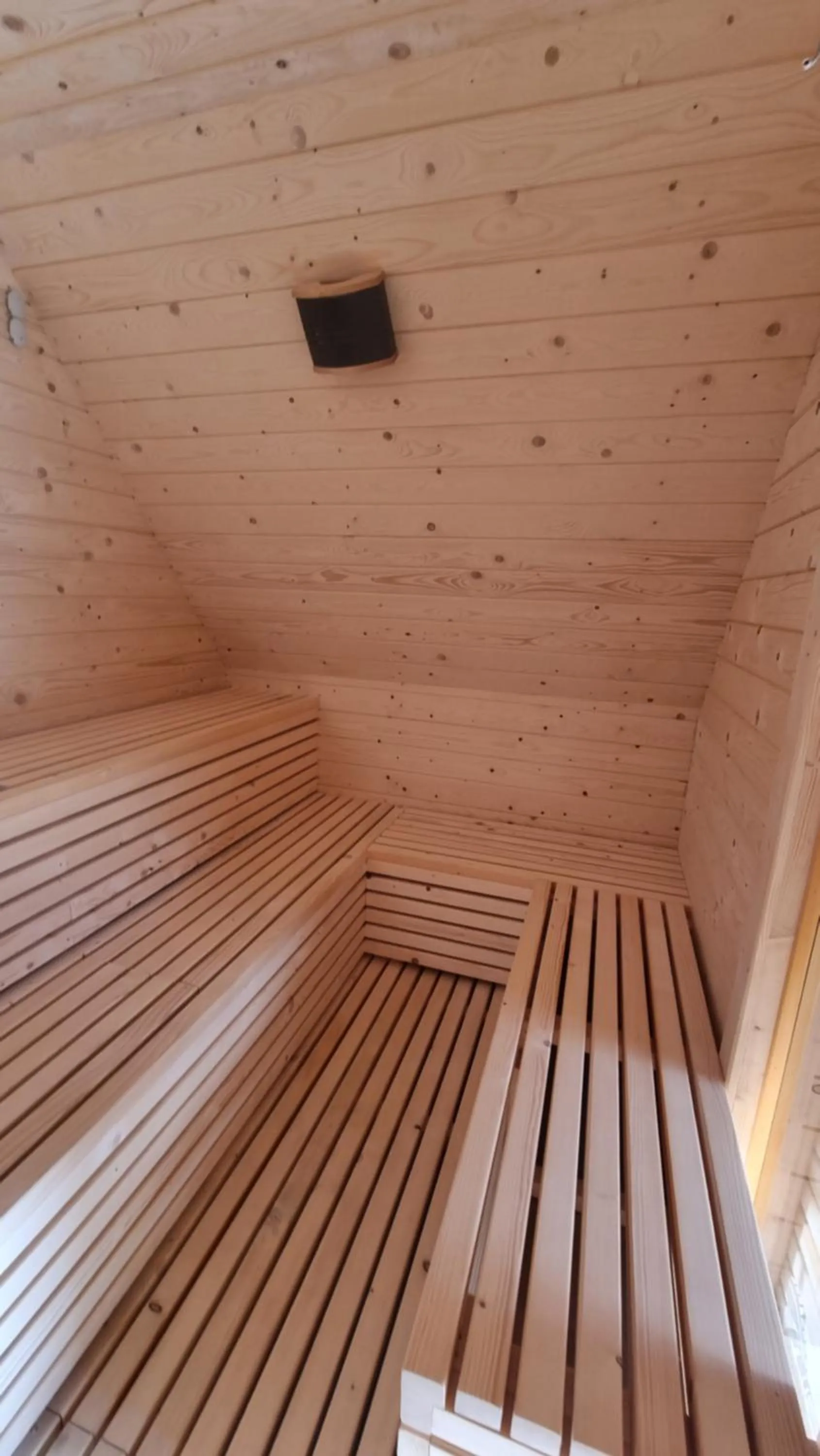Sauna in Karczma Mikuda - Sauna Basen Jacuzzi z widokiem na góry - Kuligi - Parking