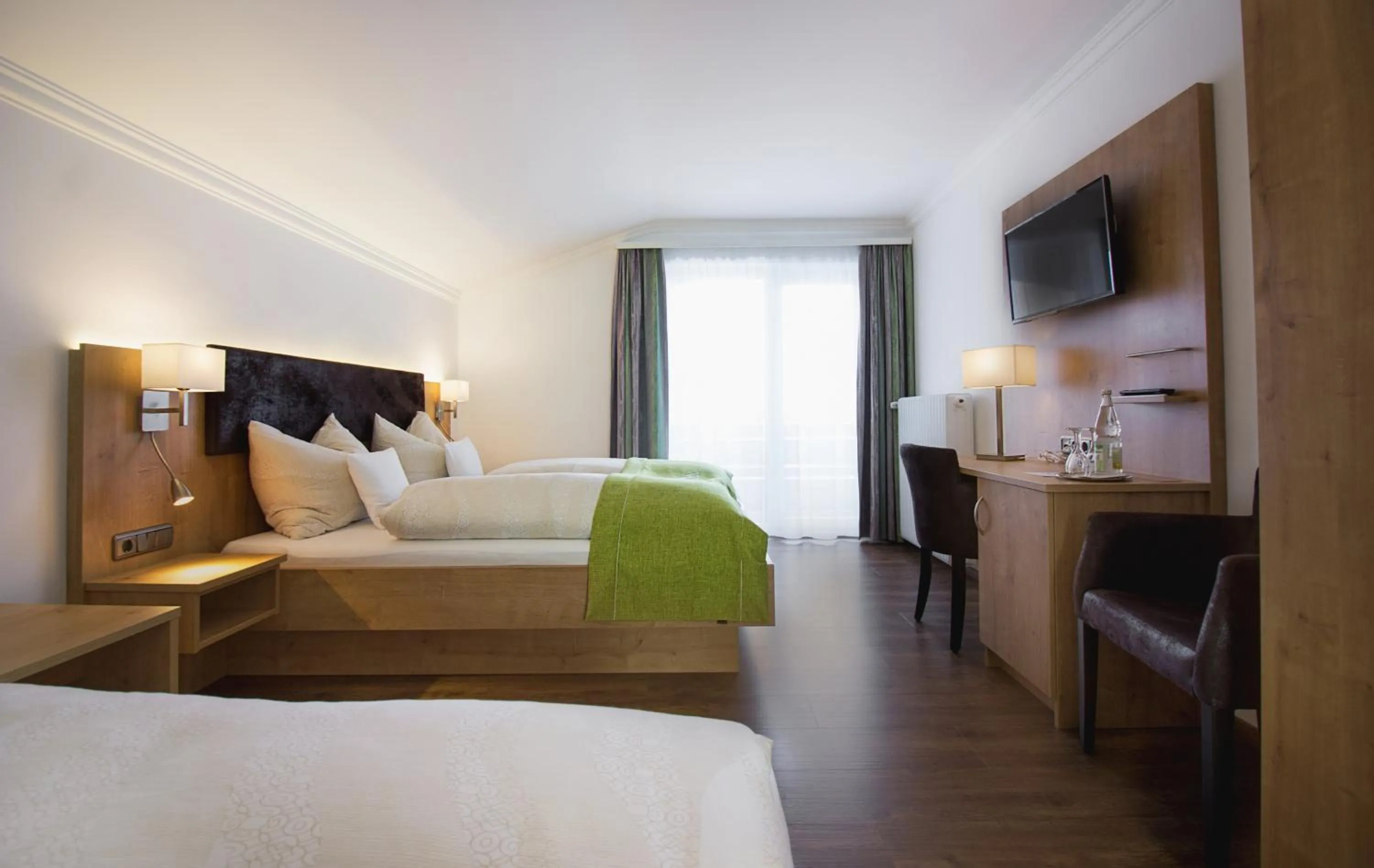 Photo of the whole room, Bed in Hotel Alp Inn - Chiemgaukarte inclusive