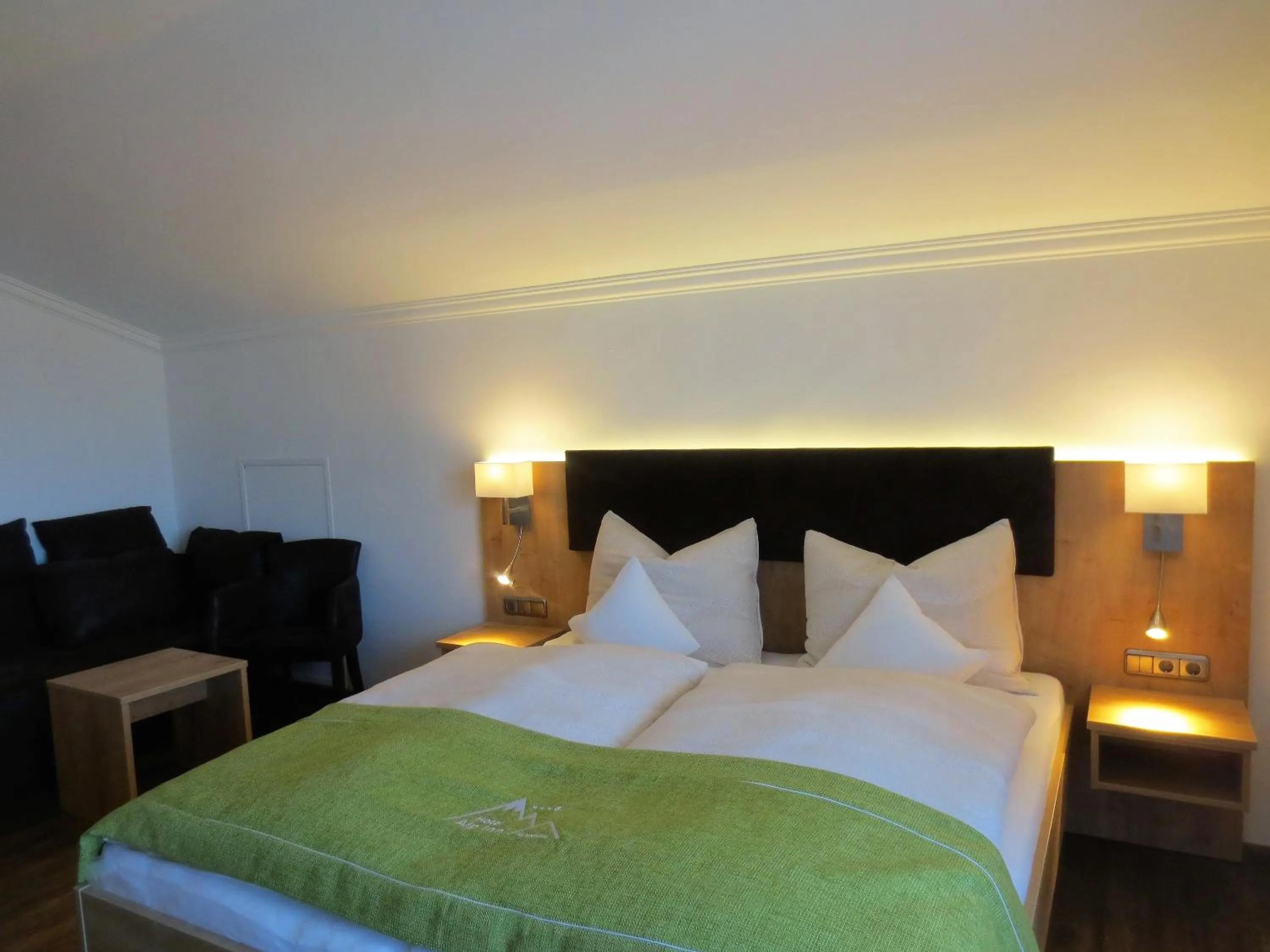 Photo of the whole room, Bed in Hotel Alp Inn - Chiemgaukarte inclusive