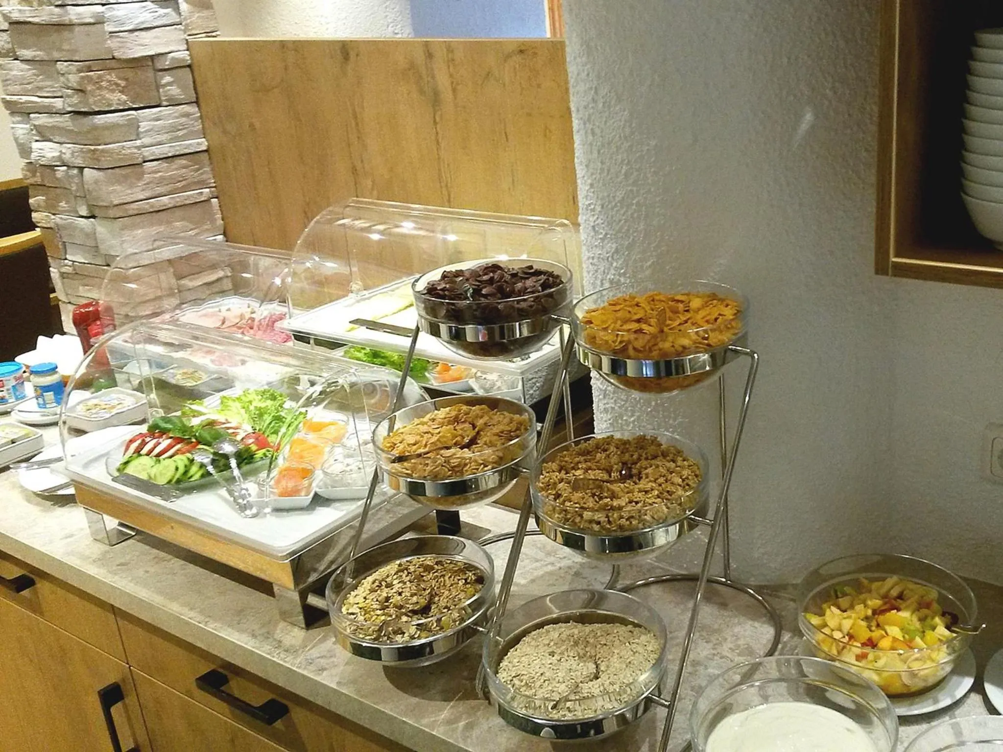 Buffet breakfast in Hotel Alp Inn - Chiemgaukarte inclusive