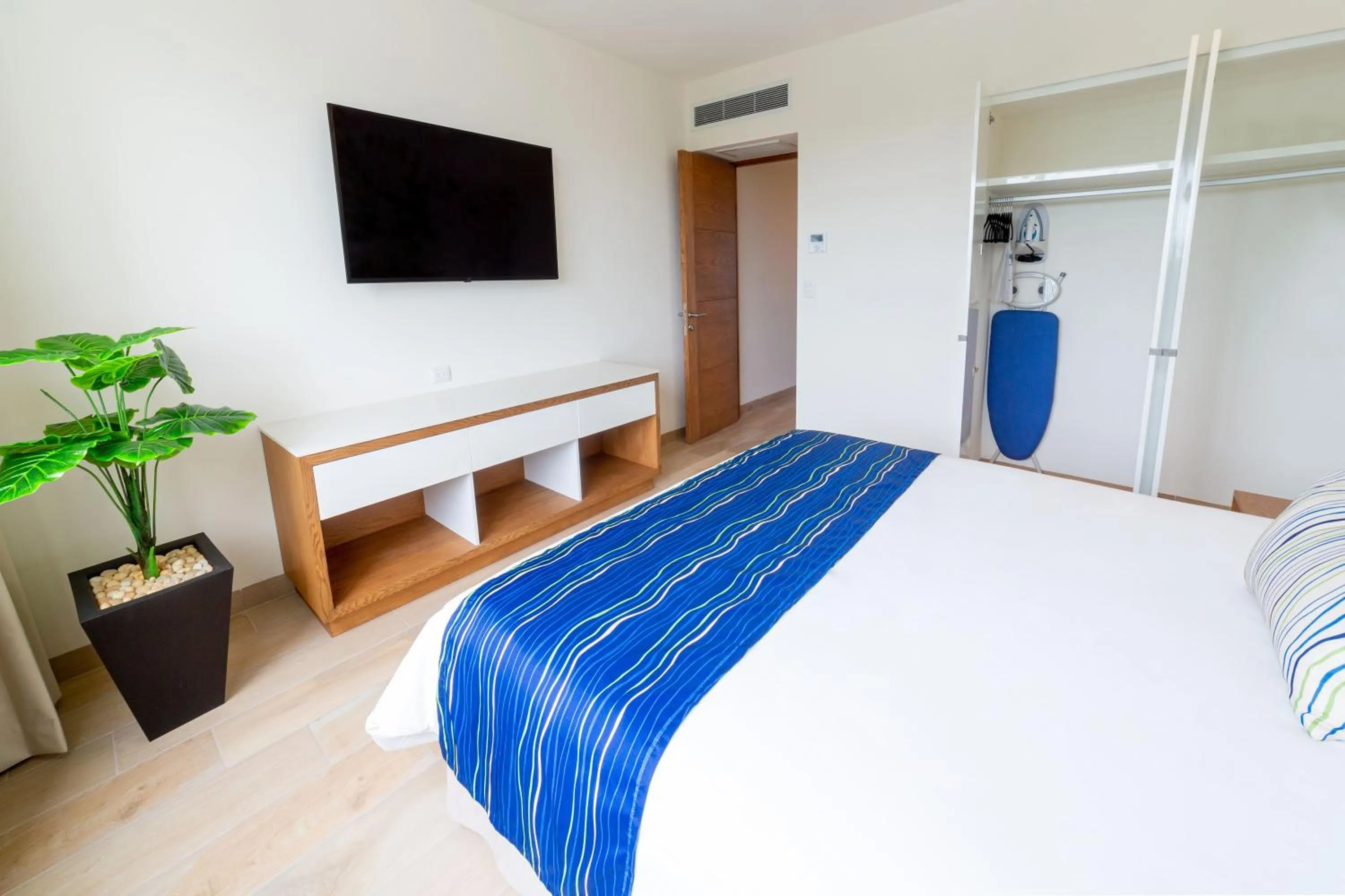 Bed in Tú Paraiso Privado- Lahun Suites Playa del carmen