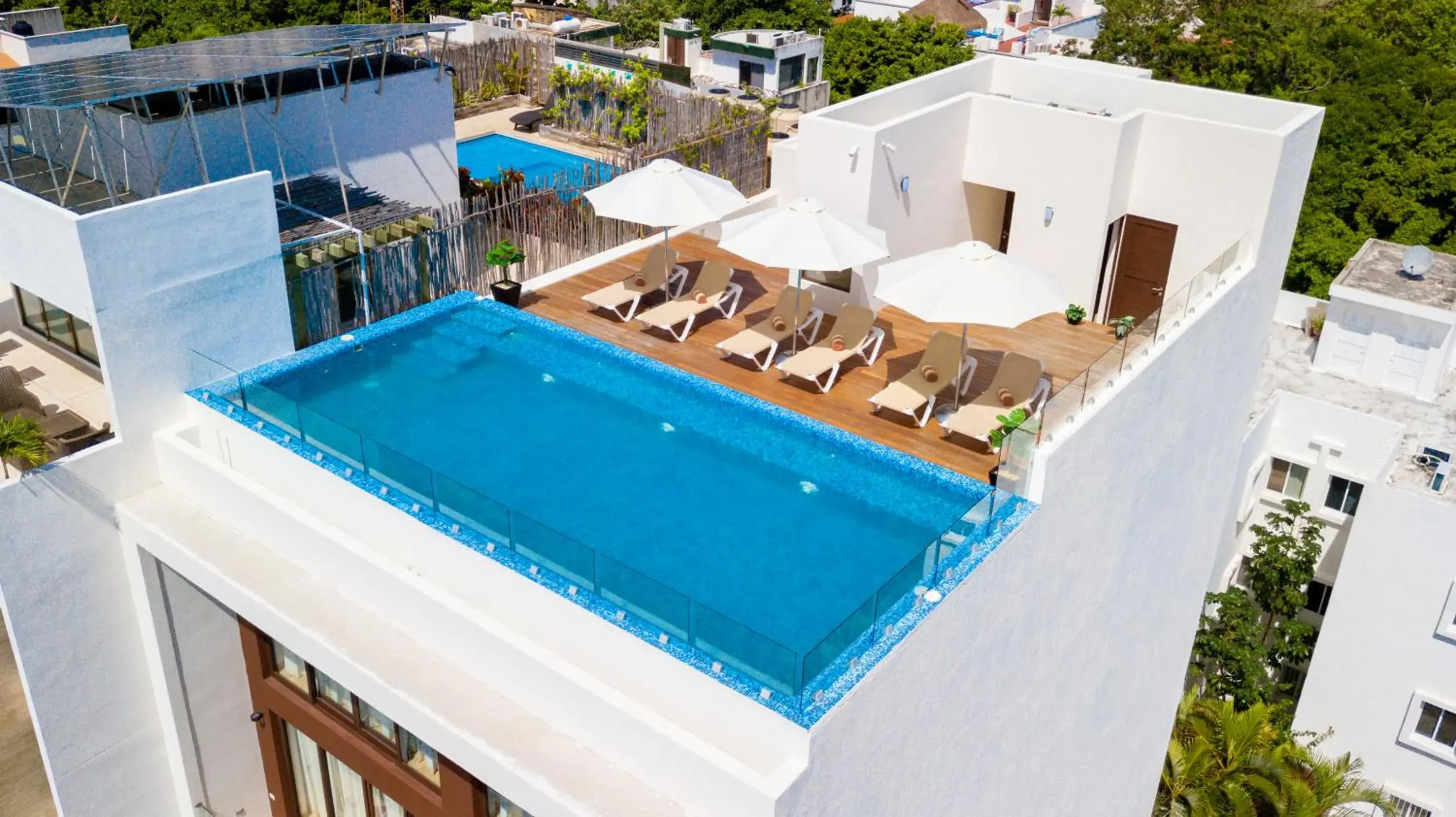 Property building in Tú Paraiso Privado- Lahun Suites Playa del carmen Property building in Tú Paraiso Privado- Lahun Suites Playa del carmen