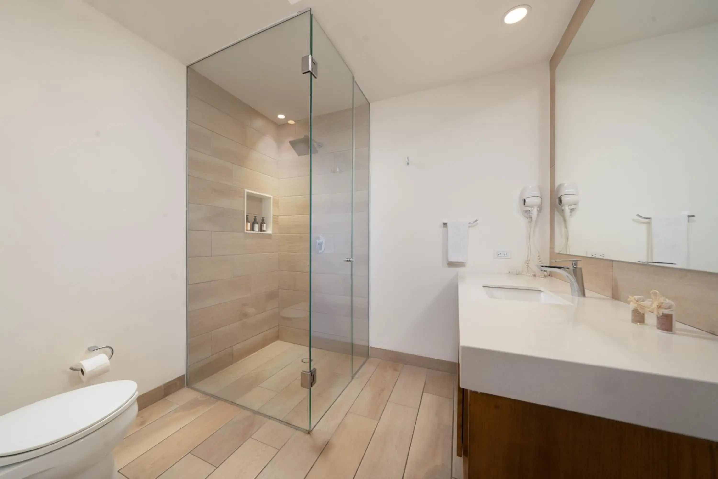 Shower in Tú Paraiso Privado- Lahun Suites Playa del carmen Shower in Tú Paraiso Privado- Lahun Suites Playa del carmen