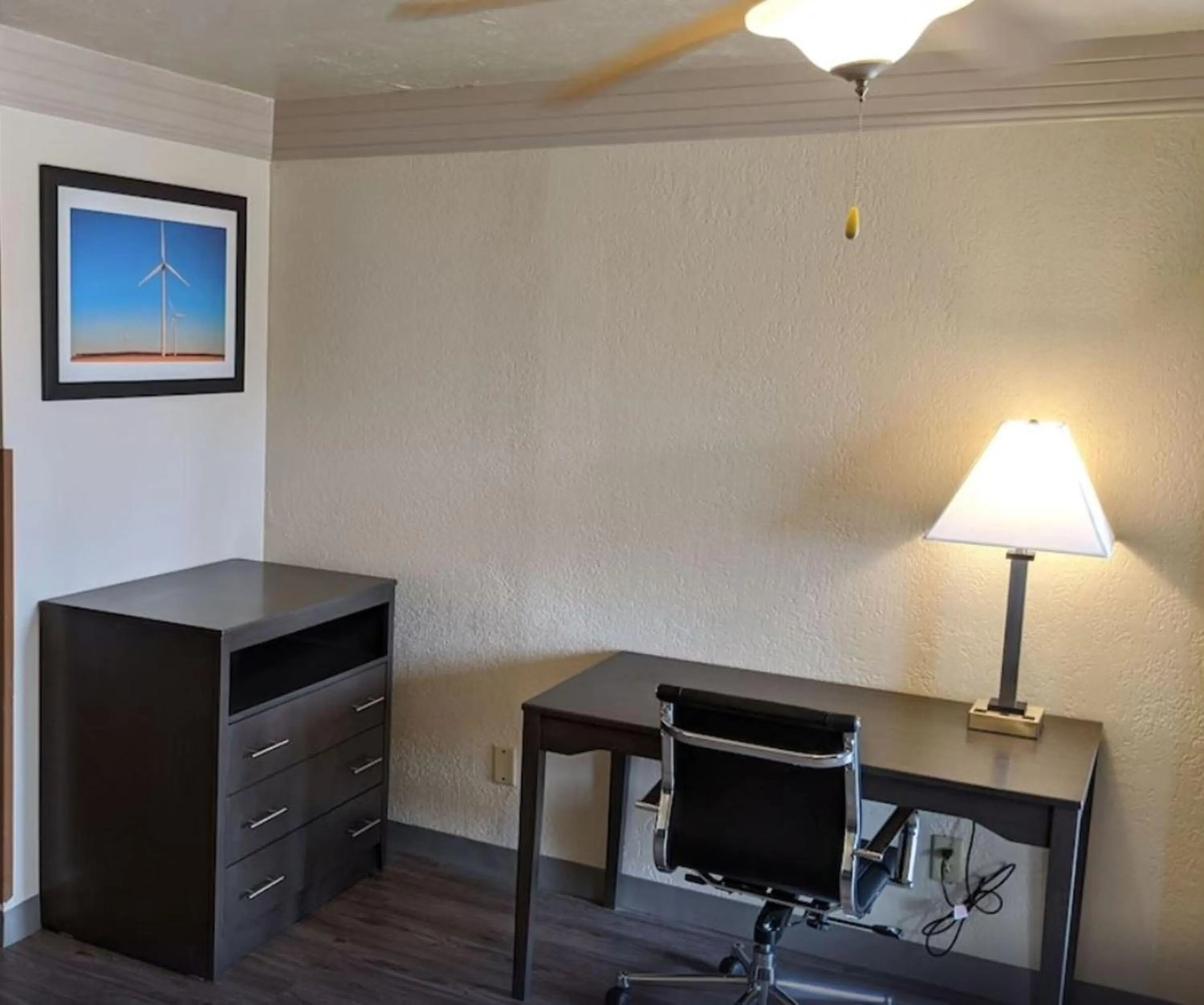 hair dresser in Atrium Inn