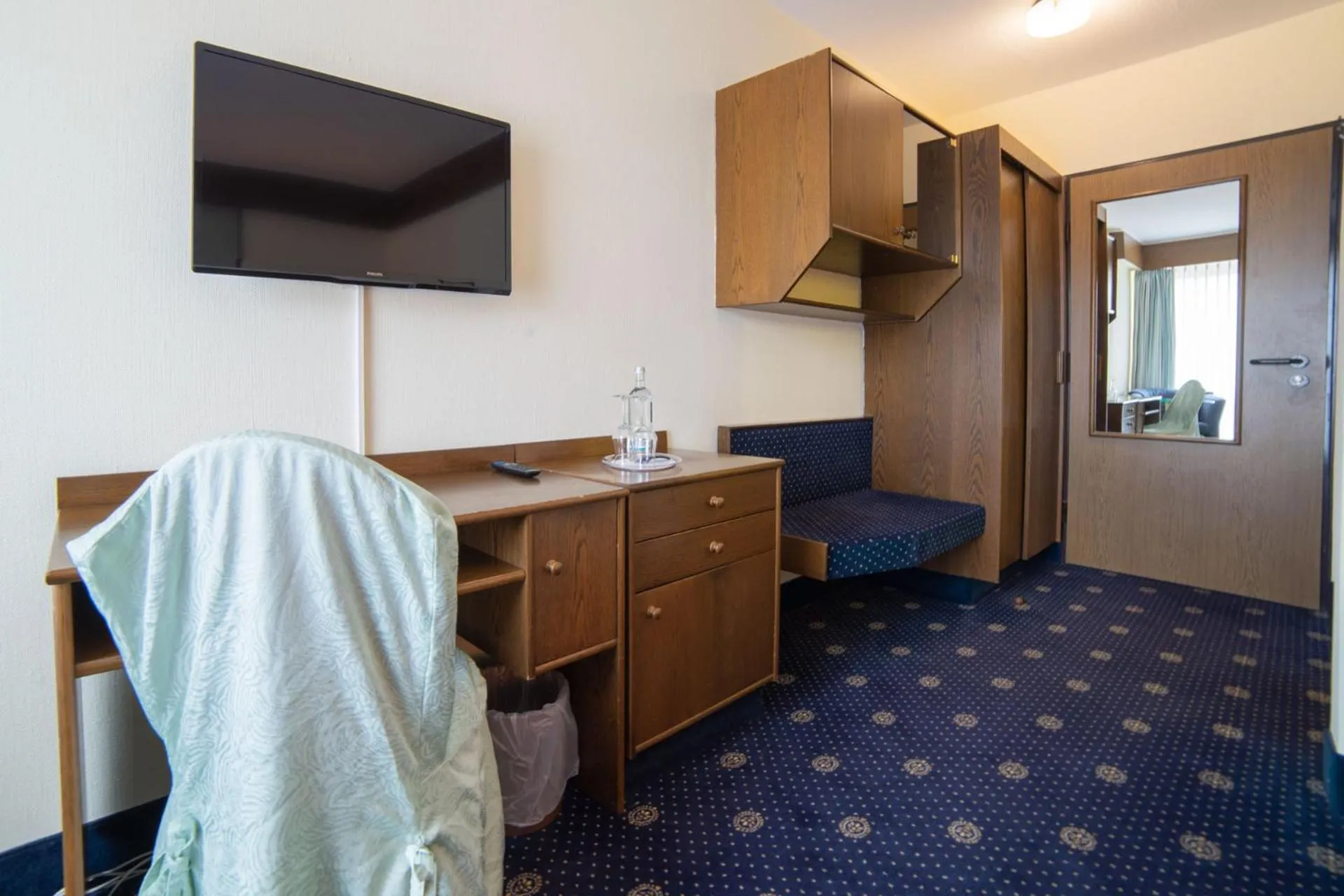 TV and multimedia in City Club Hotel