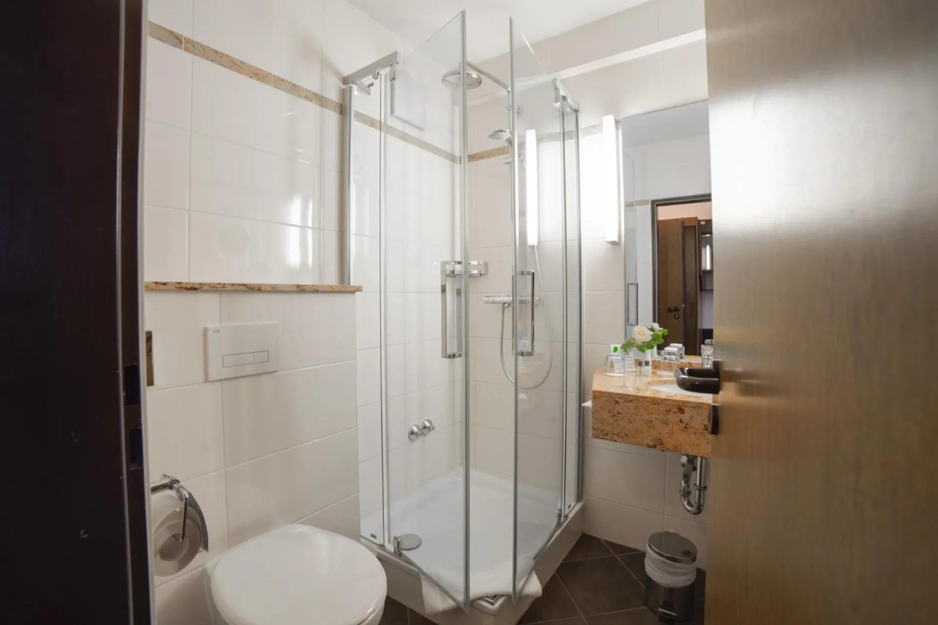 Shower in City Club Hotel