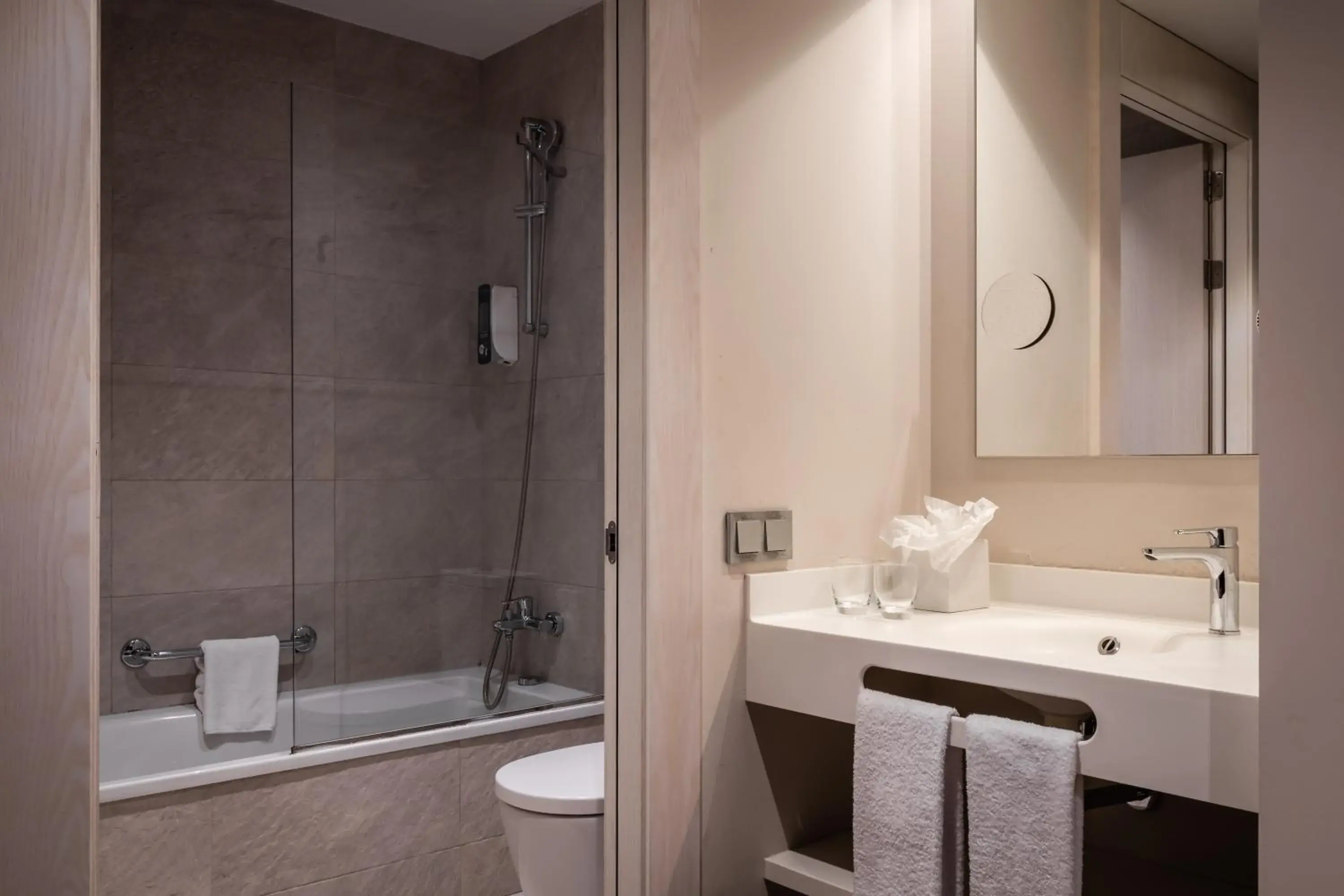 Toilet in Hotel SB Plaza Europa Toilet in Hotel SB Plaza Europa