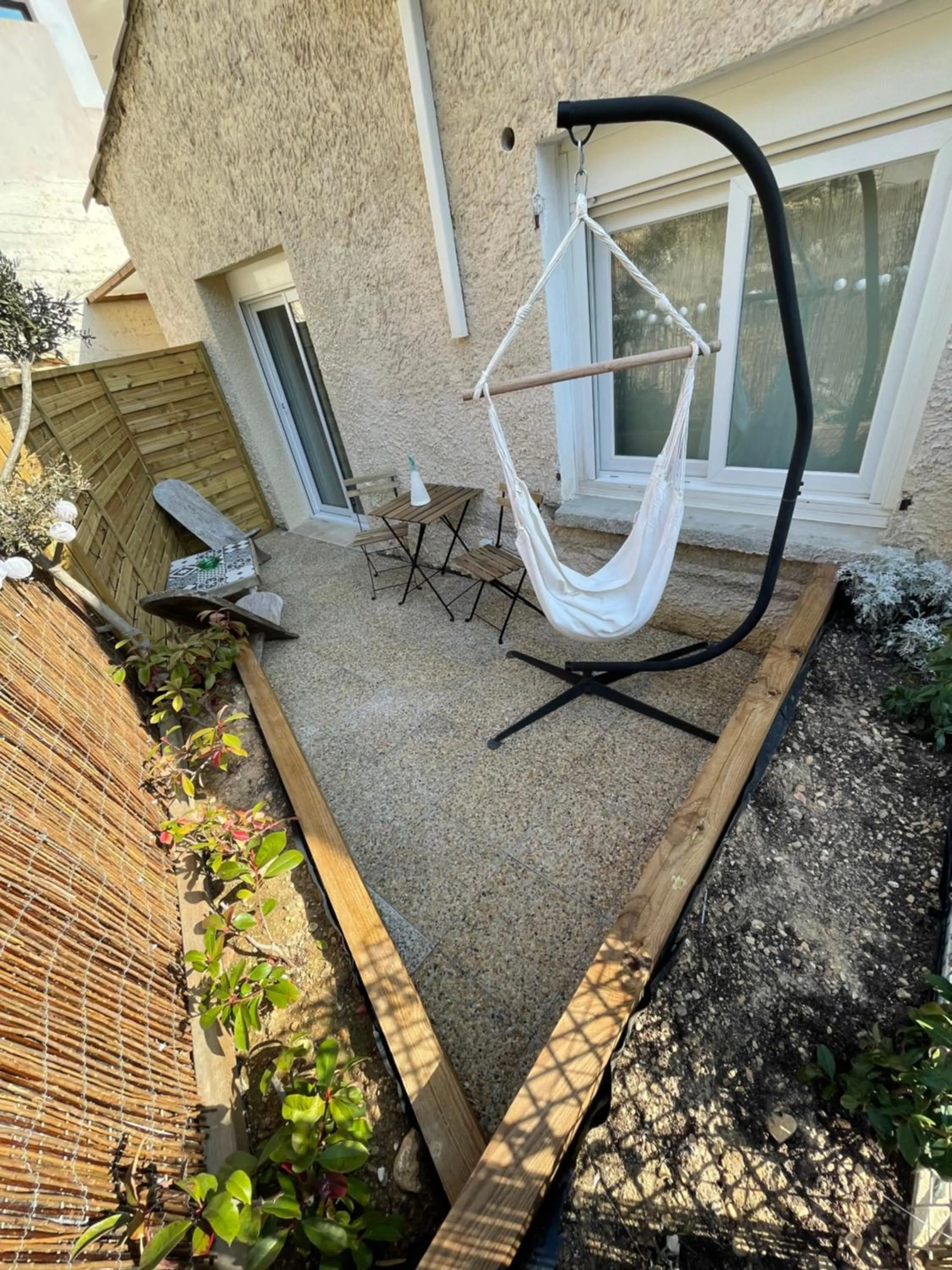 Property building in Les Chambres d'Hôtes du Grand Mornas