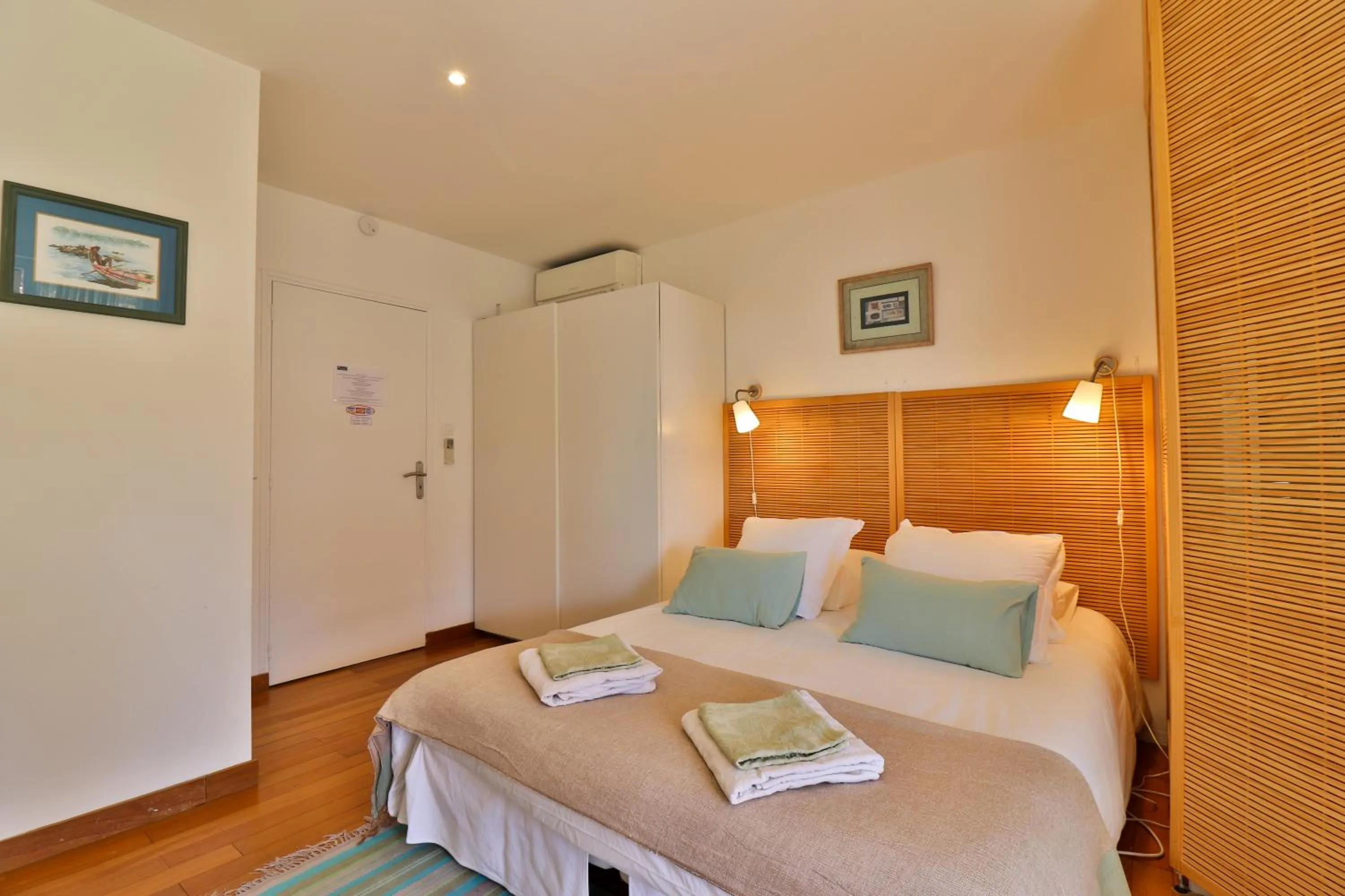 Photo of the whole room, Bed in Les Chambres d'Hôtes du Grand Mornas