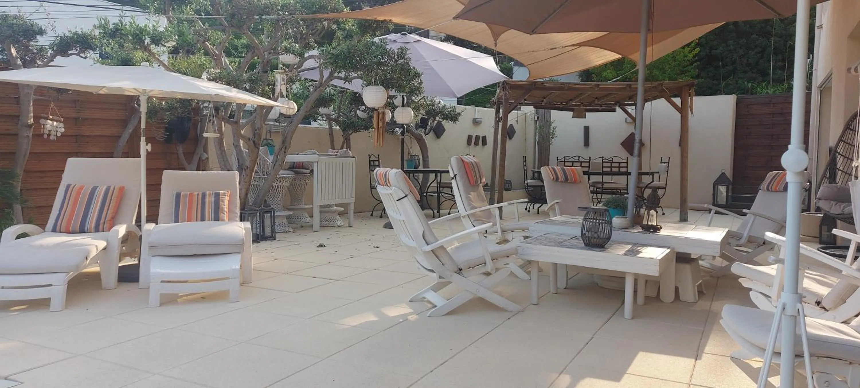 Breakfast in Les Chambres d'Hôtes du Grand Mornas