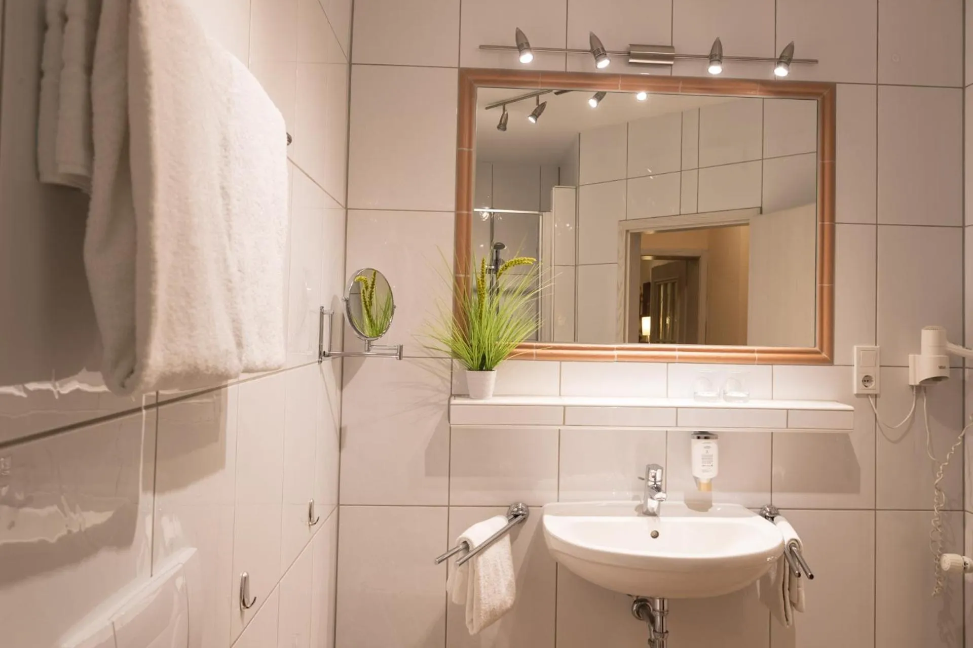 Bathroom in Rheinhotel Rüdesheim - Wellness