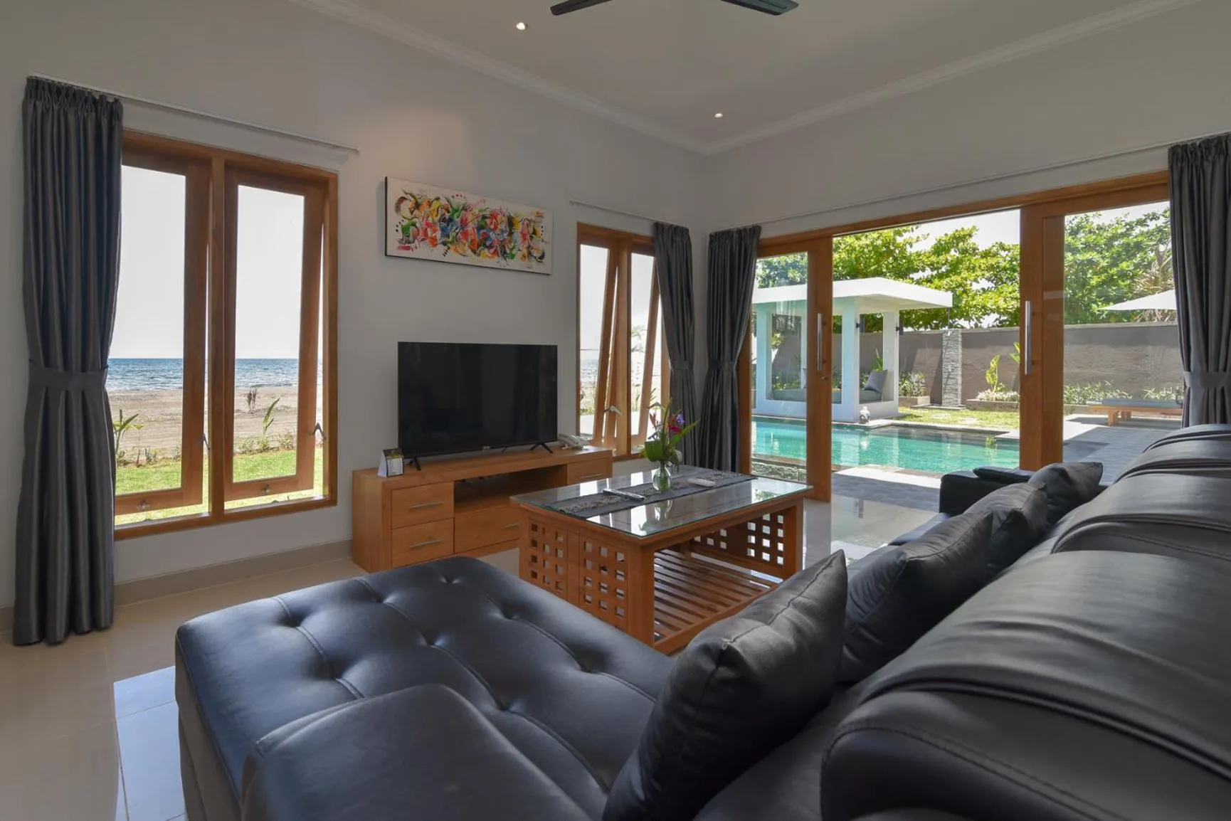 TV and multimedia in The Manik Kalisada