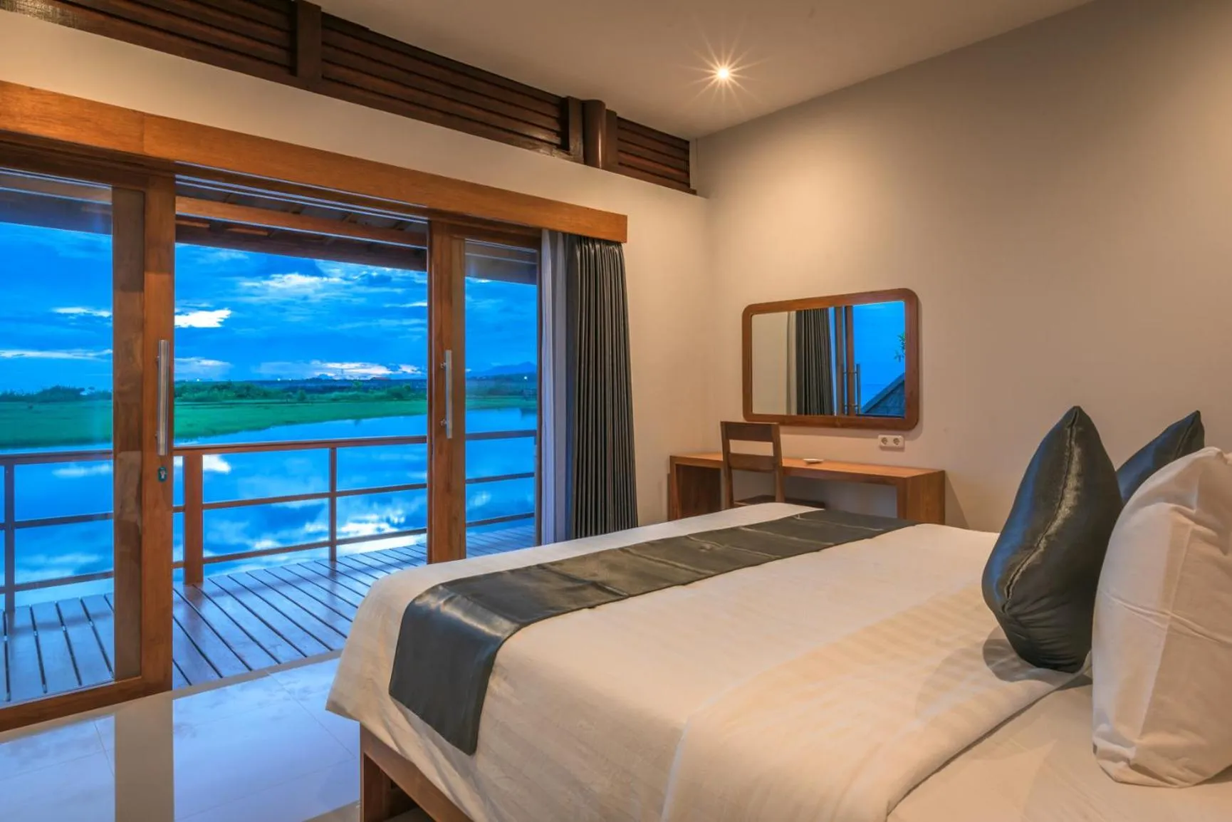 Bed in The Manik Kalisada