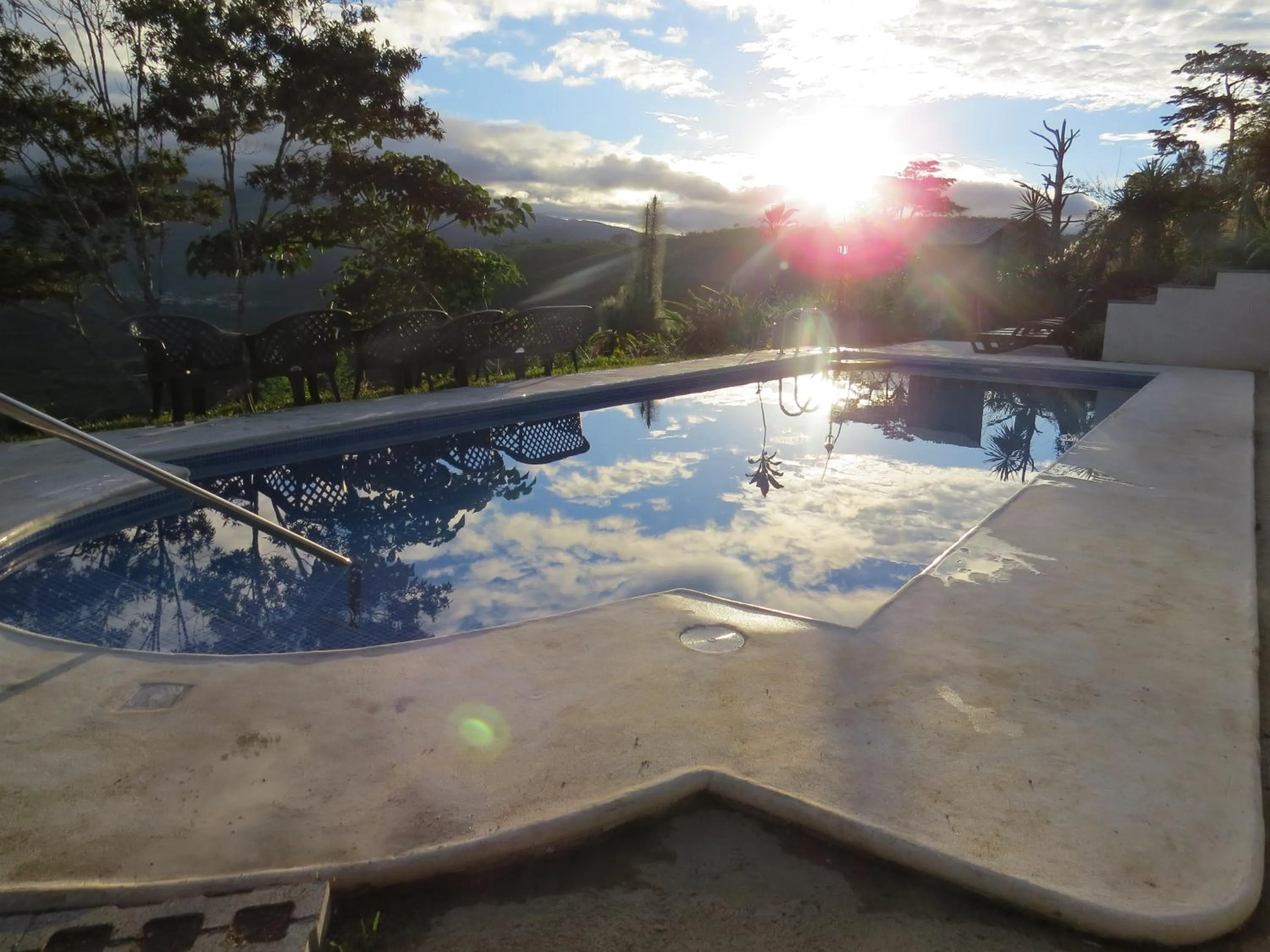 Pool view in Rinconcito Verde