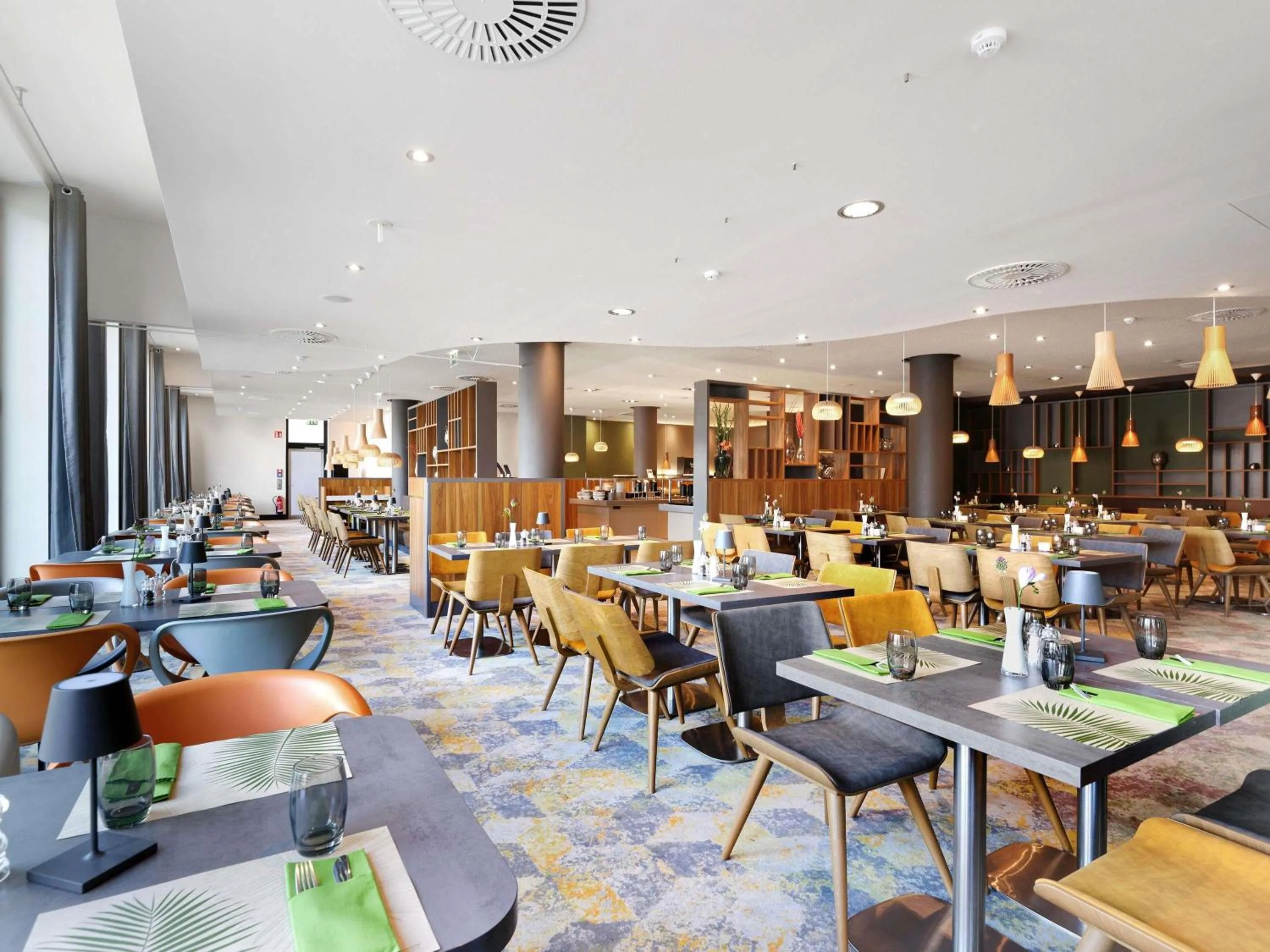 Restaurant/places to eat in Novotel Berlin Mitte