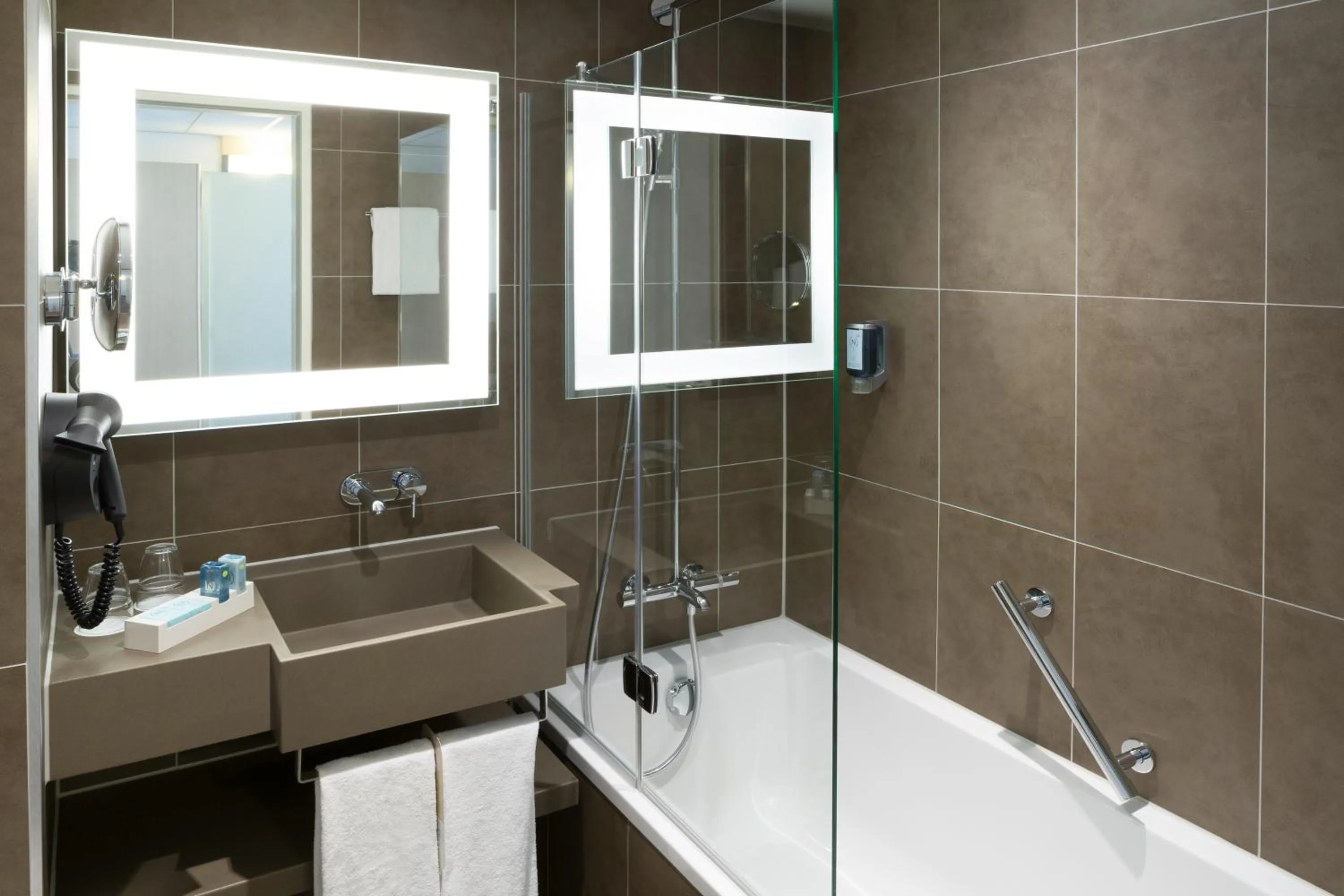 Bathroom in Novotel Berlin Mitte