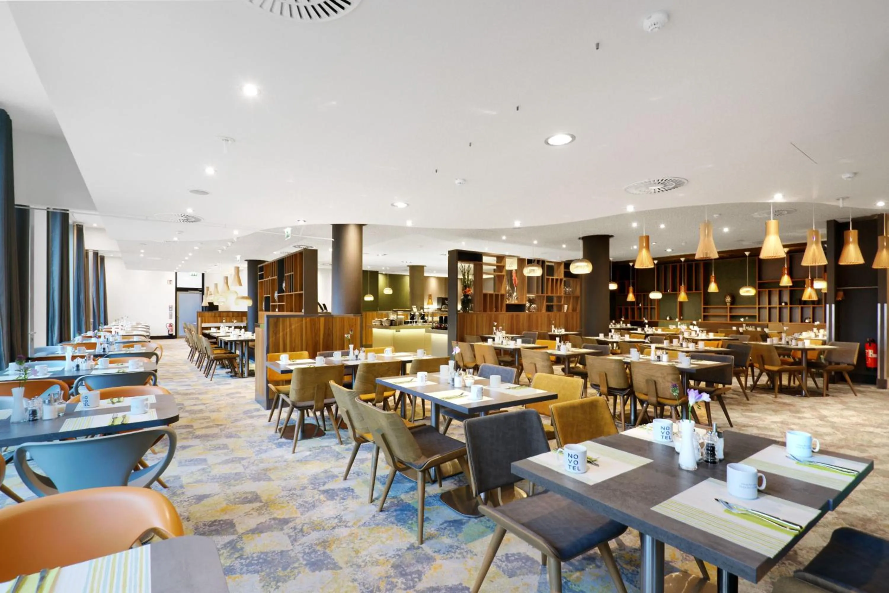 Restaurant/places to eat in Novotel Berlin Mitte