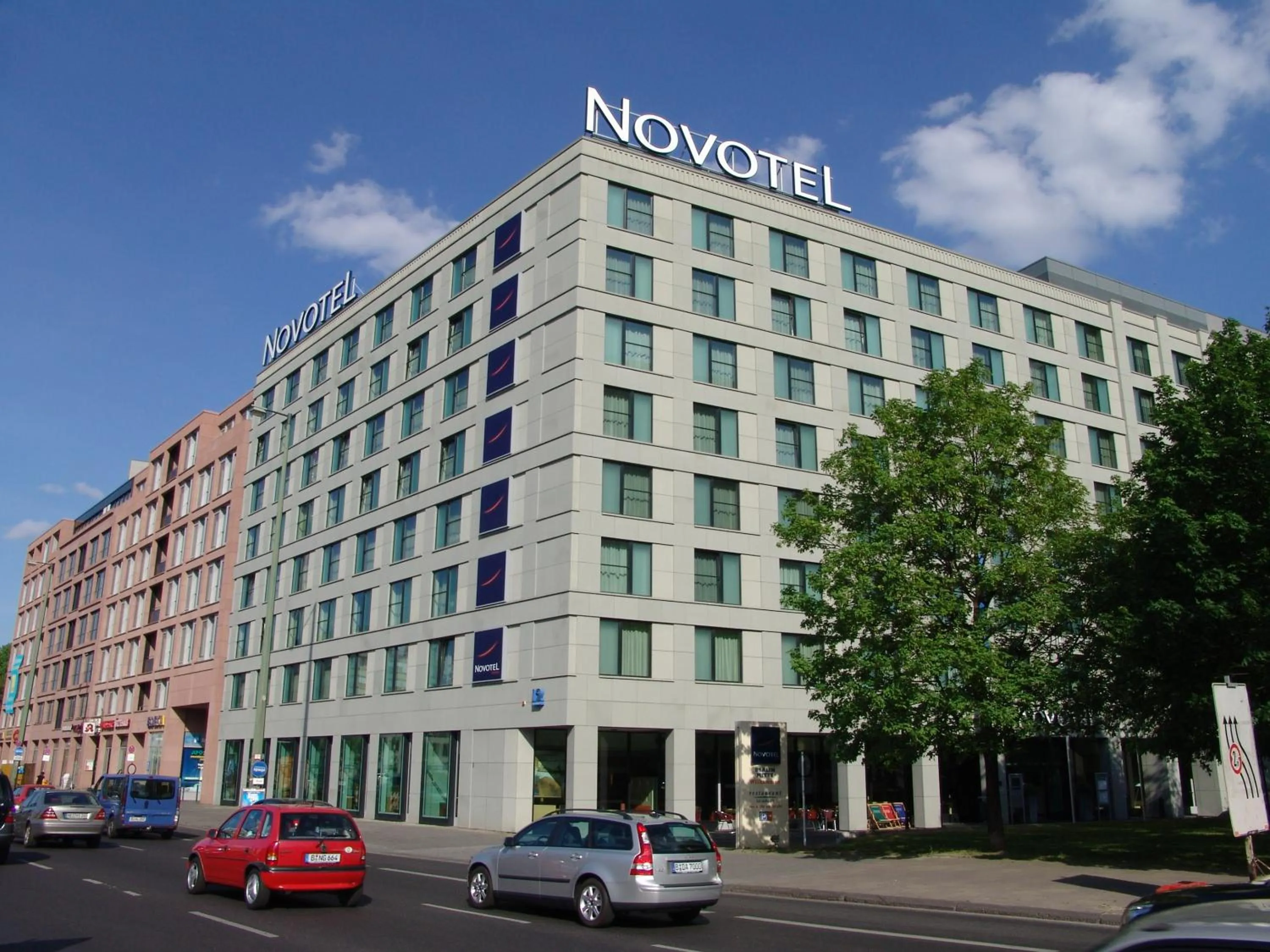 Facade/entrance in Novotel Berlin Mitte