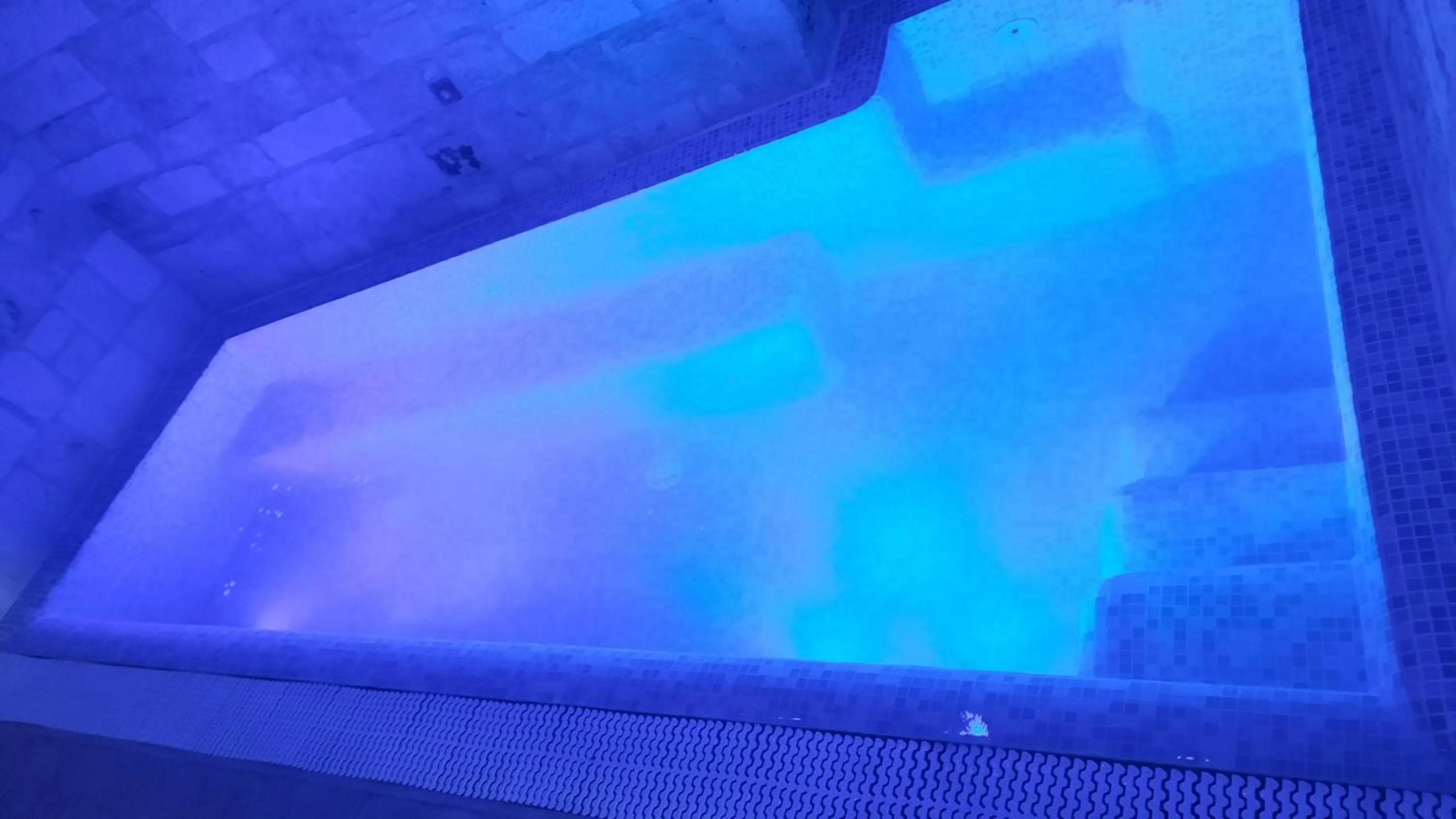 Swimming pool in Trulli e Puglia Luxury Suite