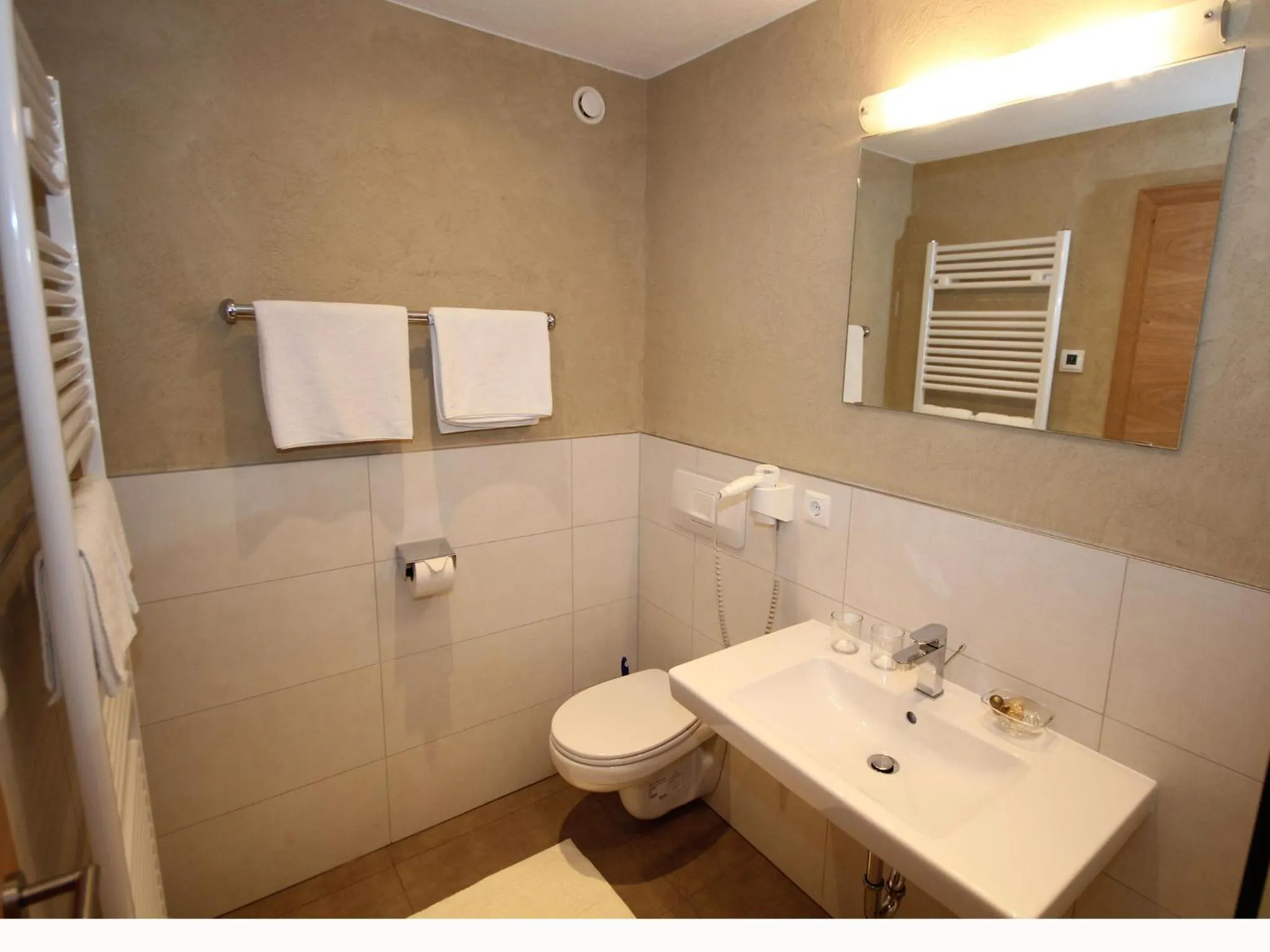 Bathroom in Apart Gletscherblick