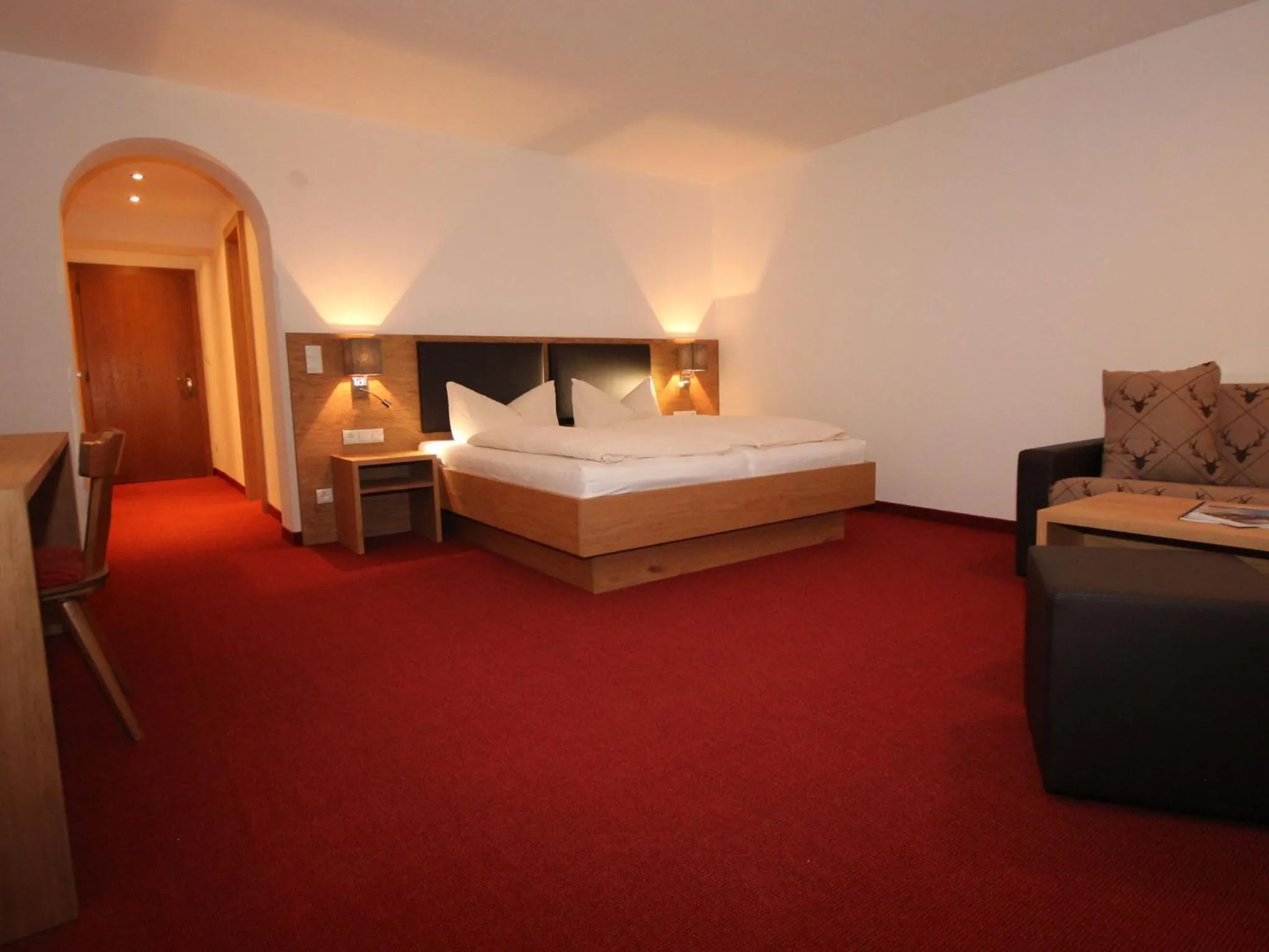 Photo of the whole room, Bed in Apart Gletscherblick