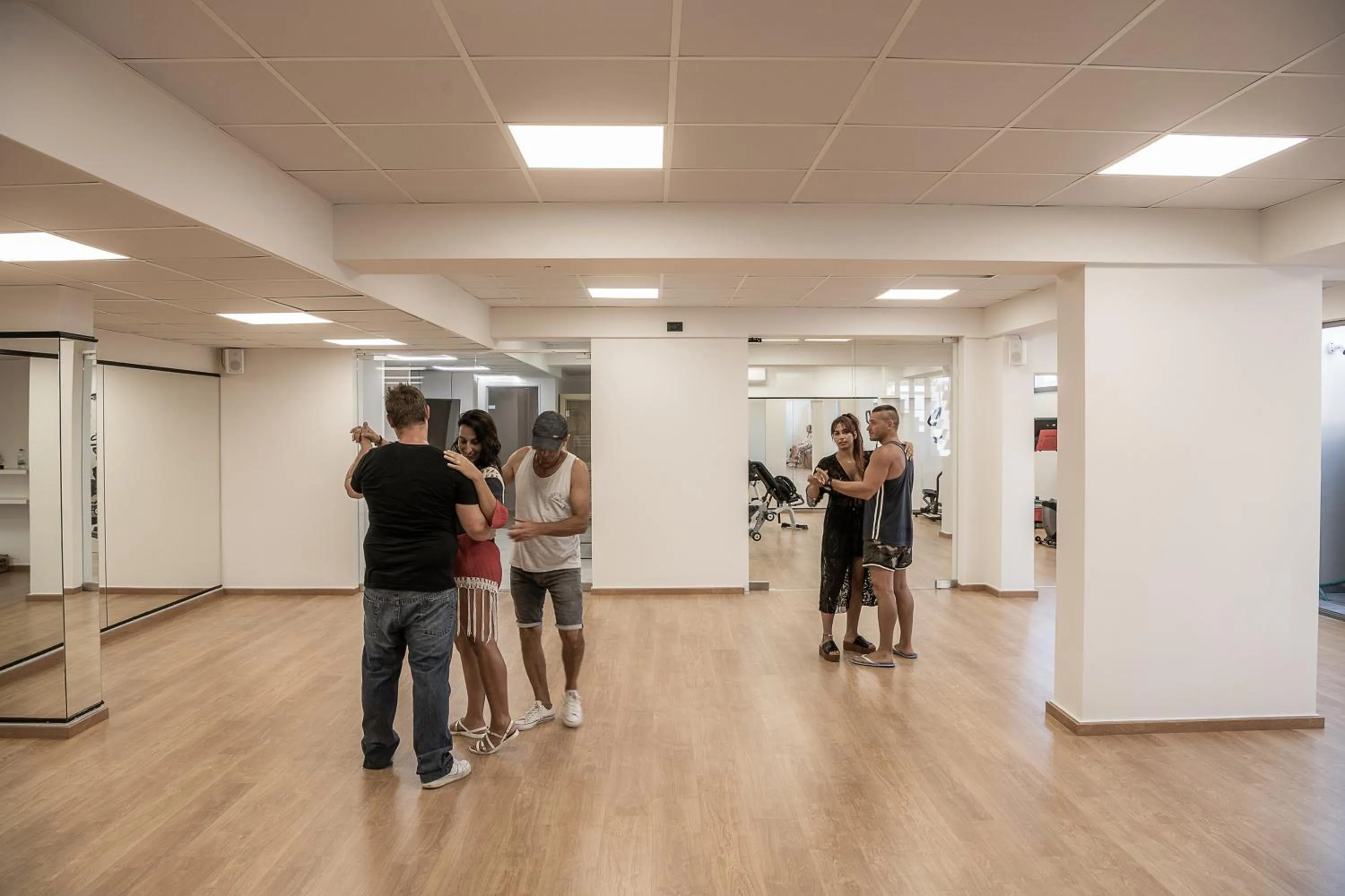 Entertainment in Mossa Well Being Hotel - Heated pool and Wellness Spa