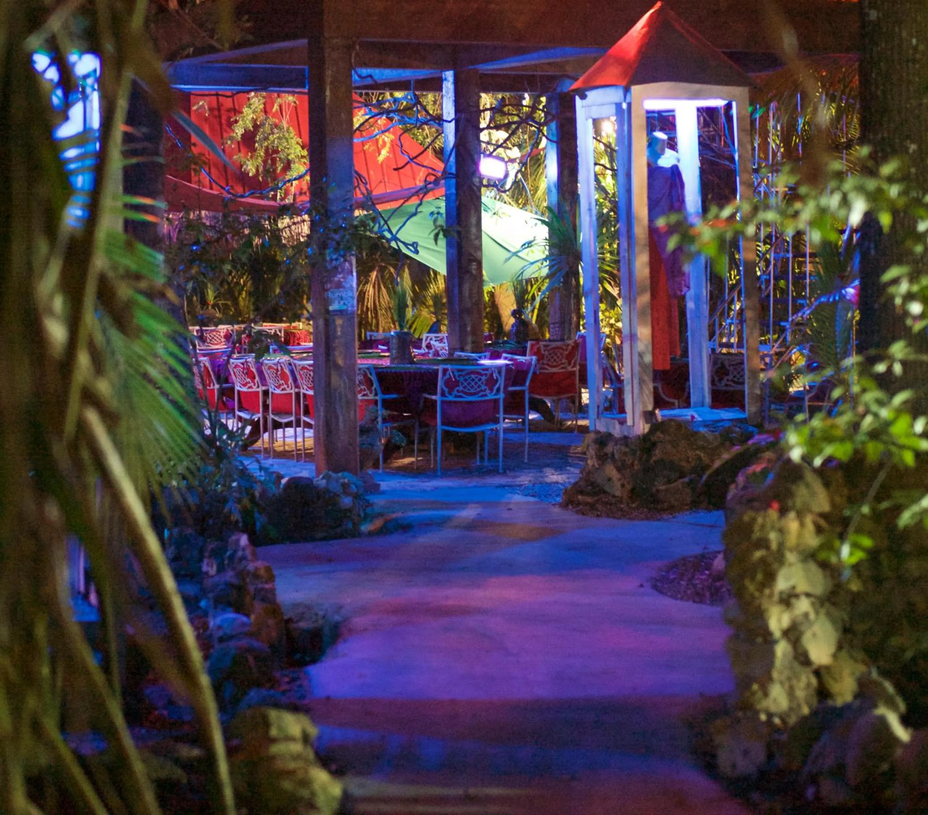 Restaurant/places to eat in ABEZZA Resort And Adventure Spa