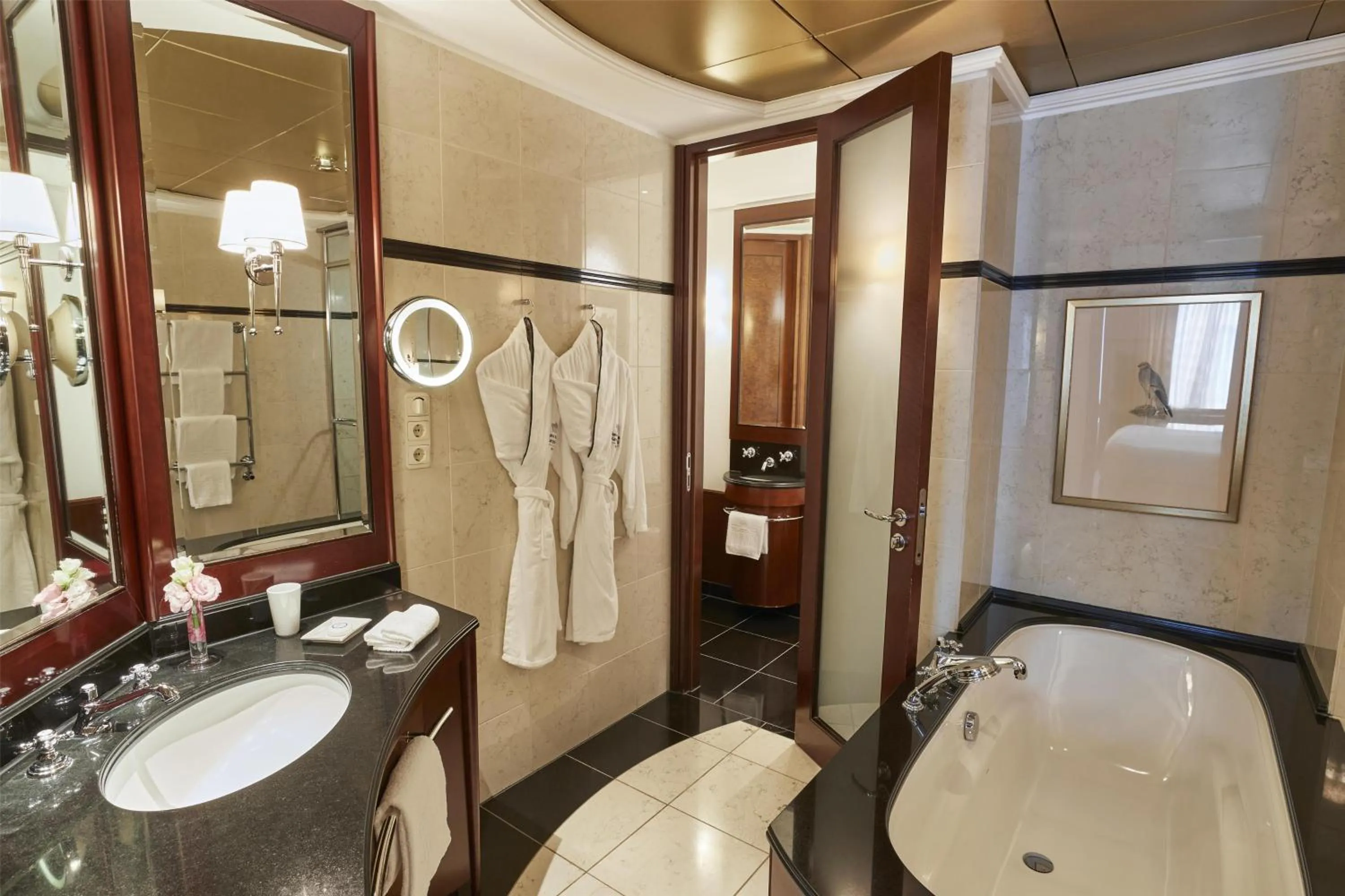 Photo of the whole room in Hotel Adlon Kempinski Berlin