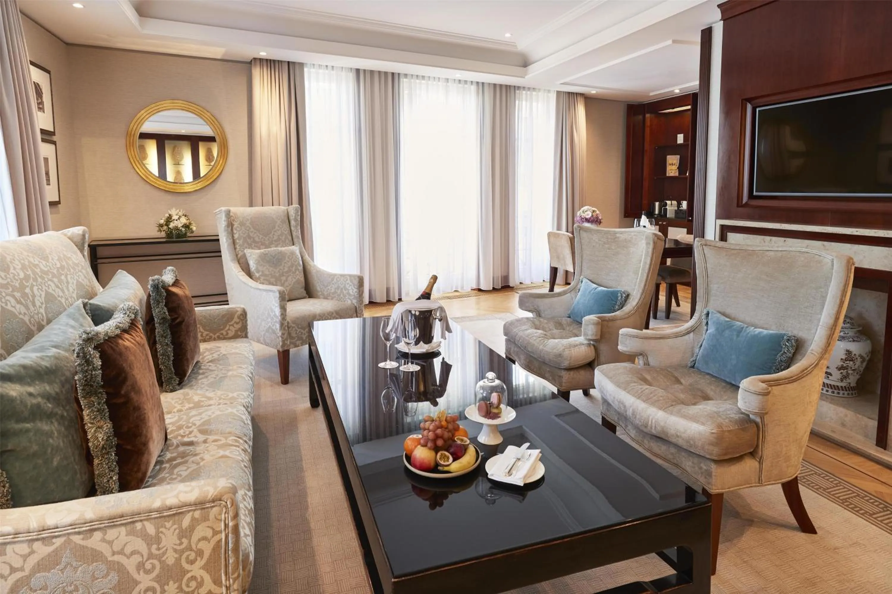 Photo of the whole room in Hotel Adlon Kempinski Berlin