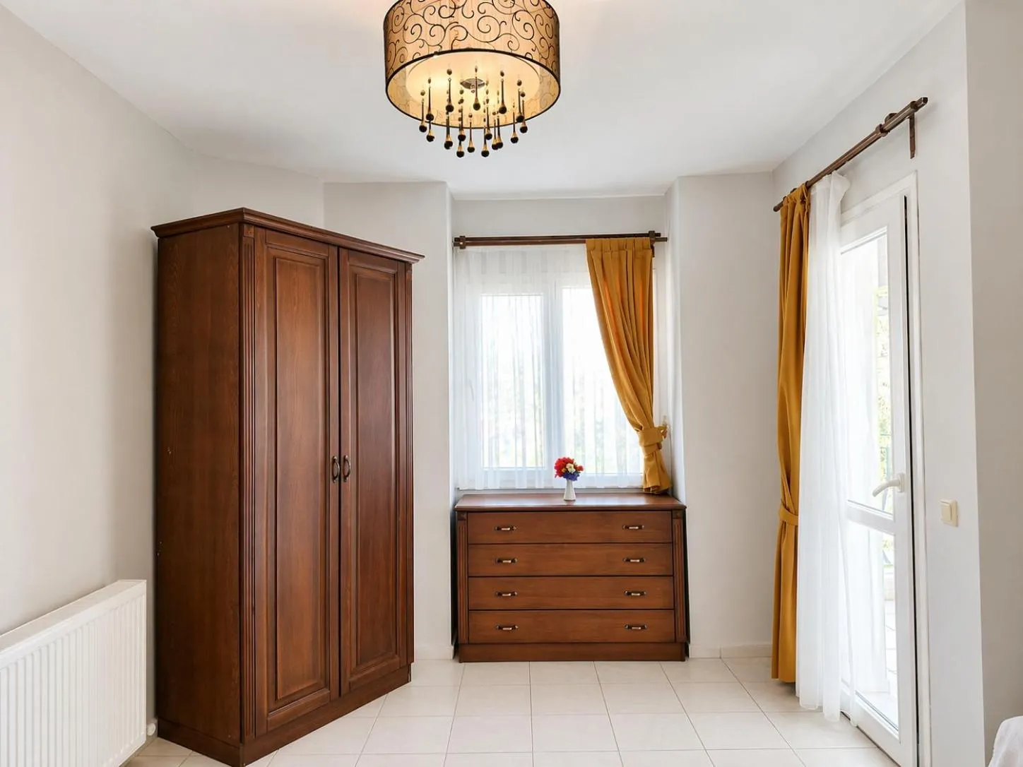 wardrobe in Villa Anfora