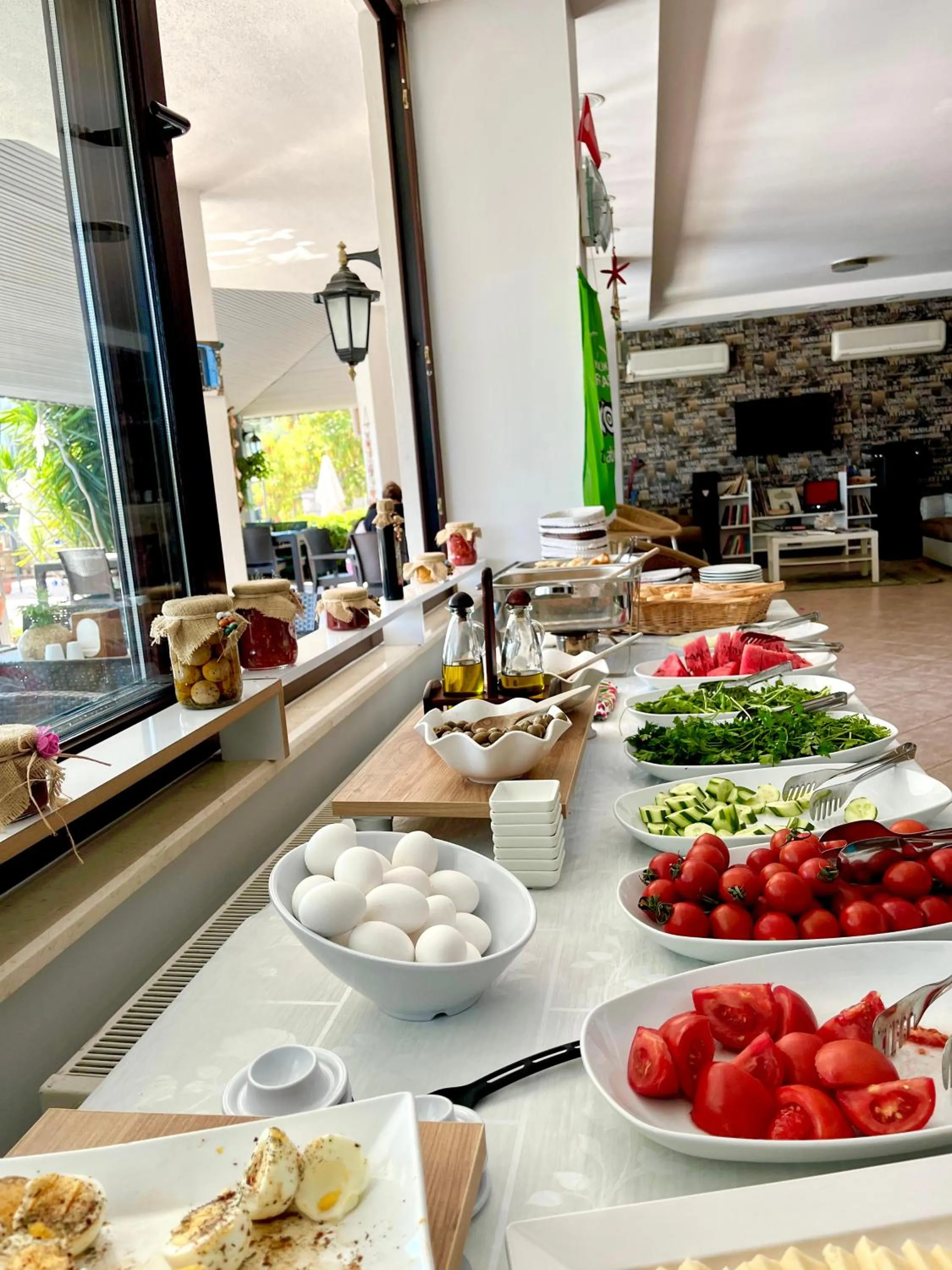 Breakfast in Villa Anfora