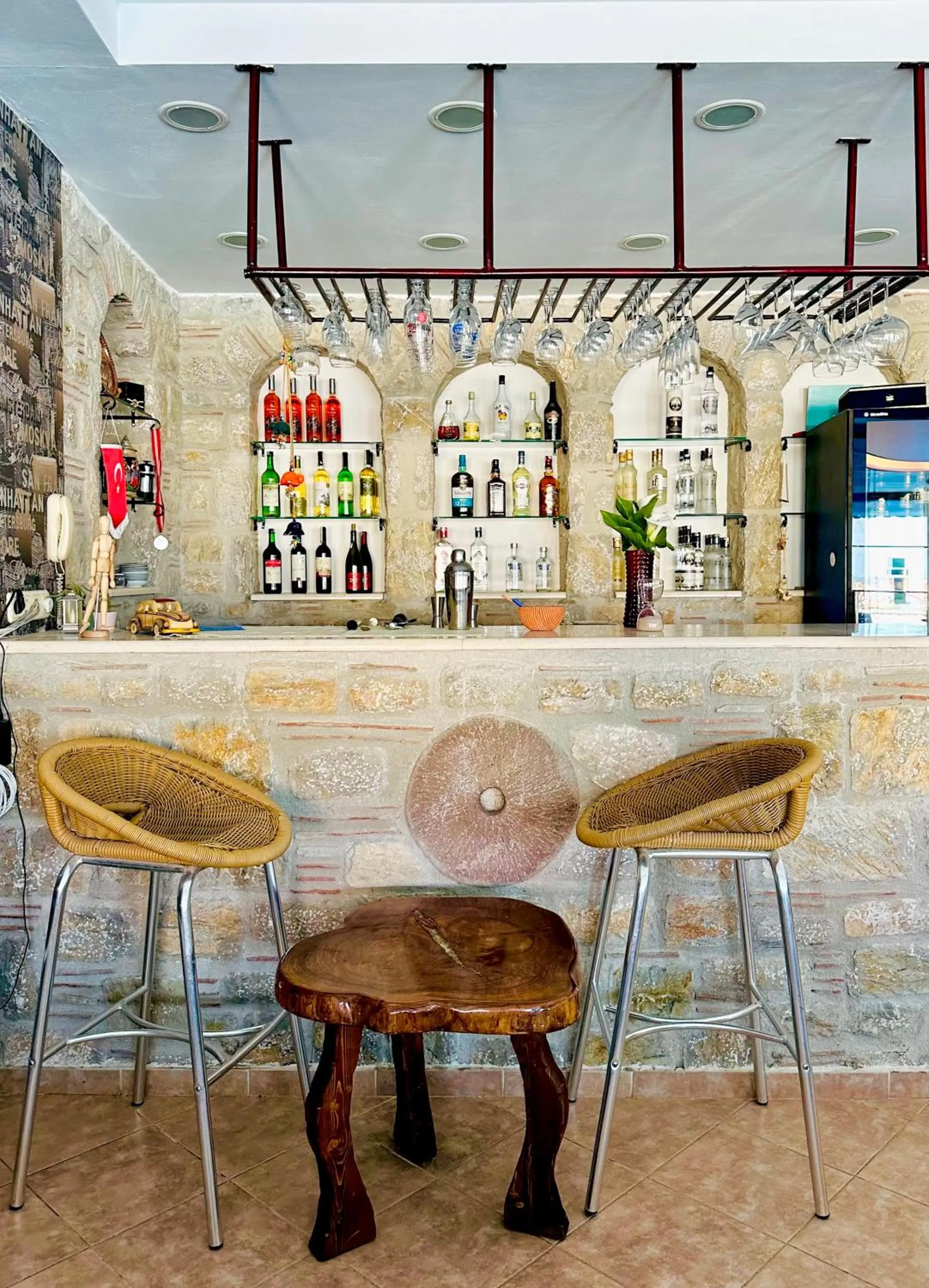 Restaurant/places to eat in Villa Anfora