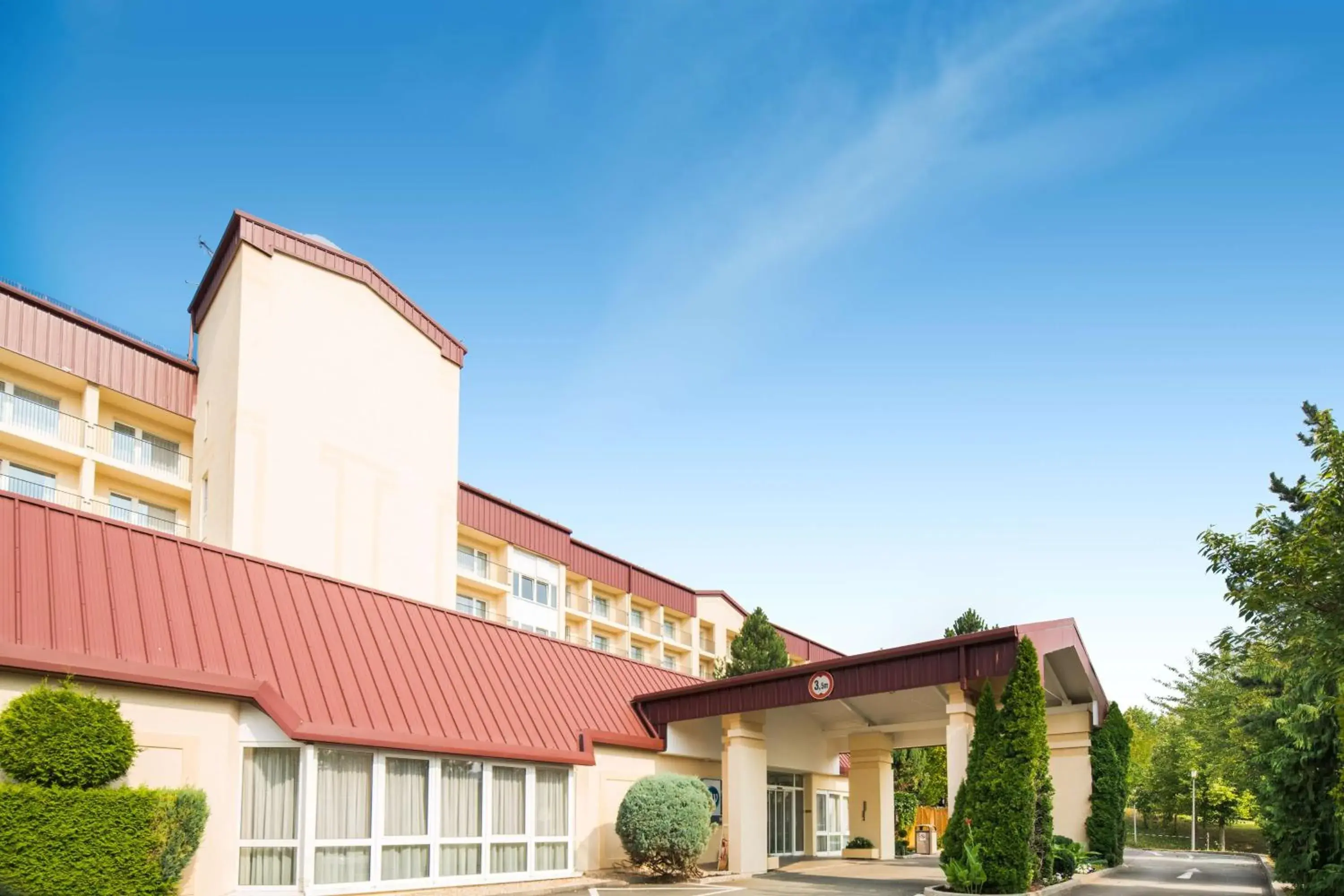 Property building in Best Western Hotel Jena Property building in Best Western Hotel Jena