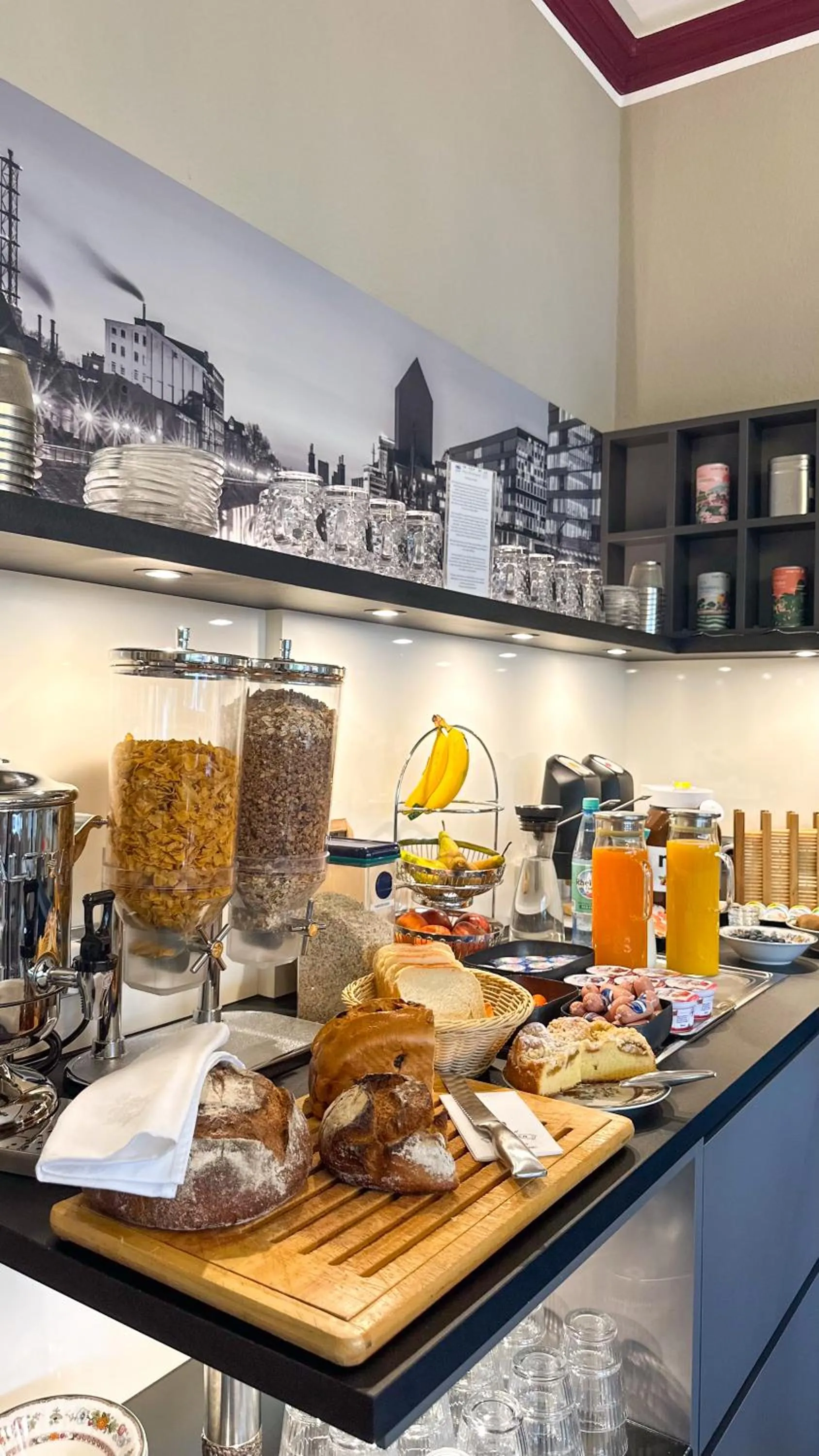 Buffet breakfast in Hotel Am Sportpark